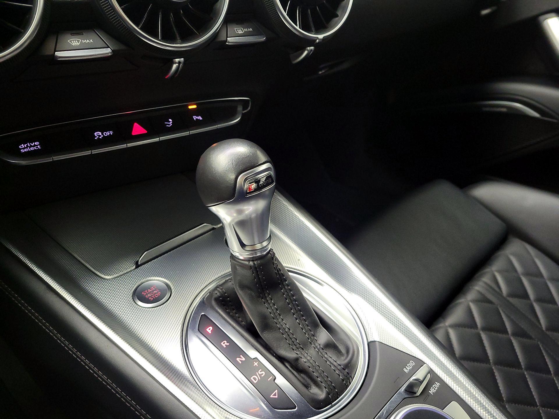 Thumbnail: 2017 Audi TT - 18