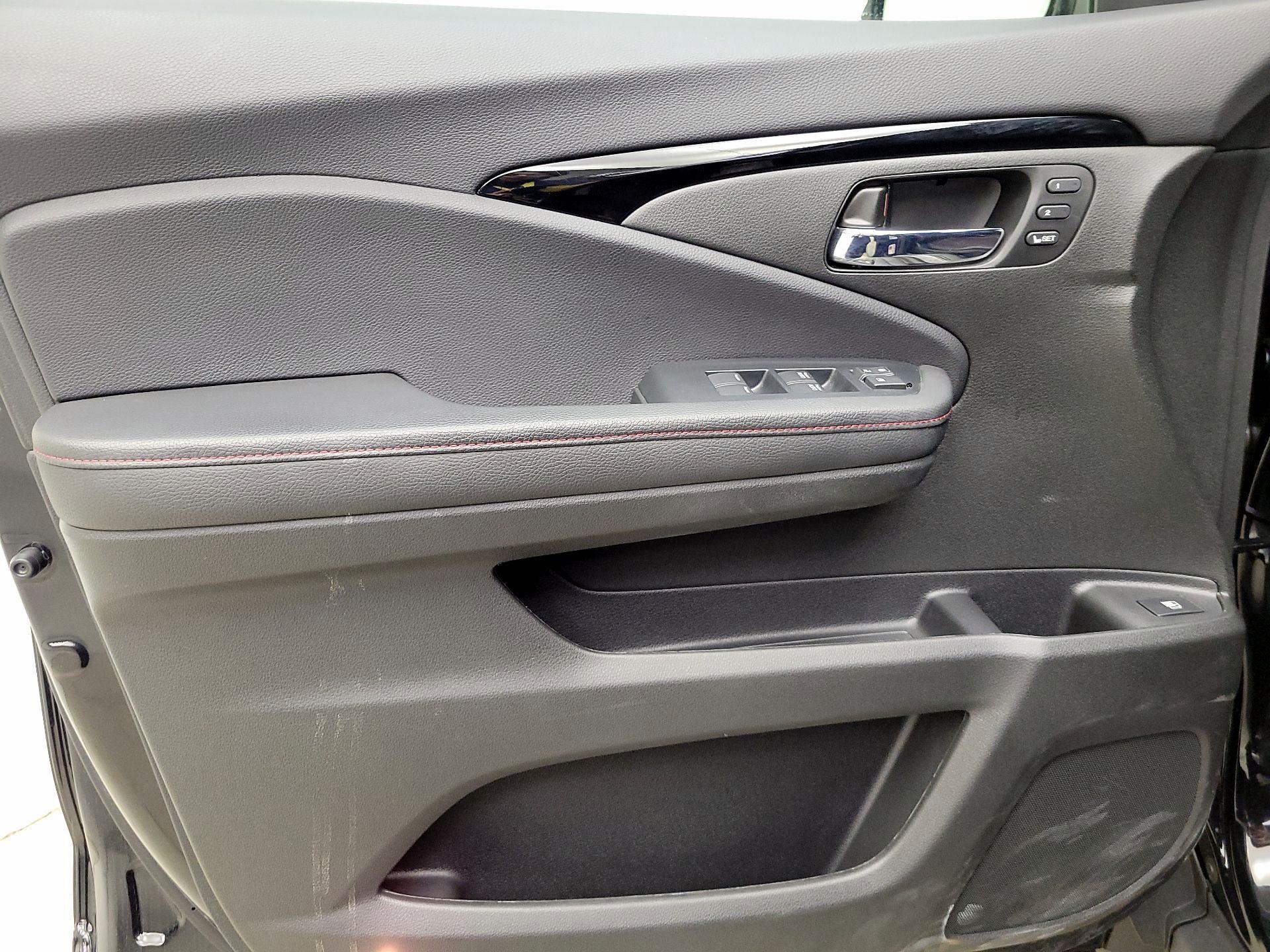 Thumbnail: 2023 Honda Ridgeline - 11