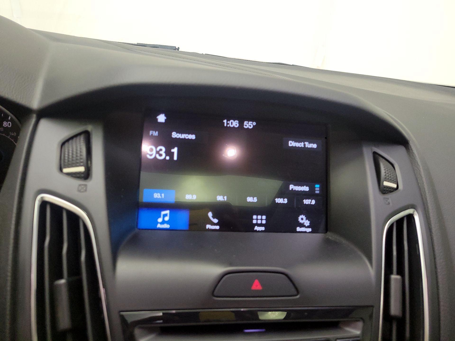 Thumbnail: 2018 Ford Focus - 15