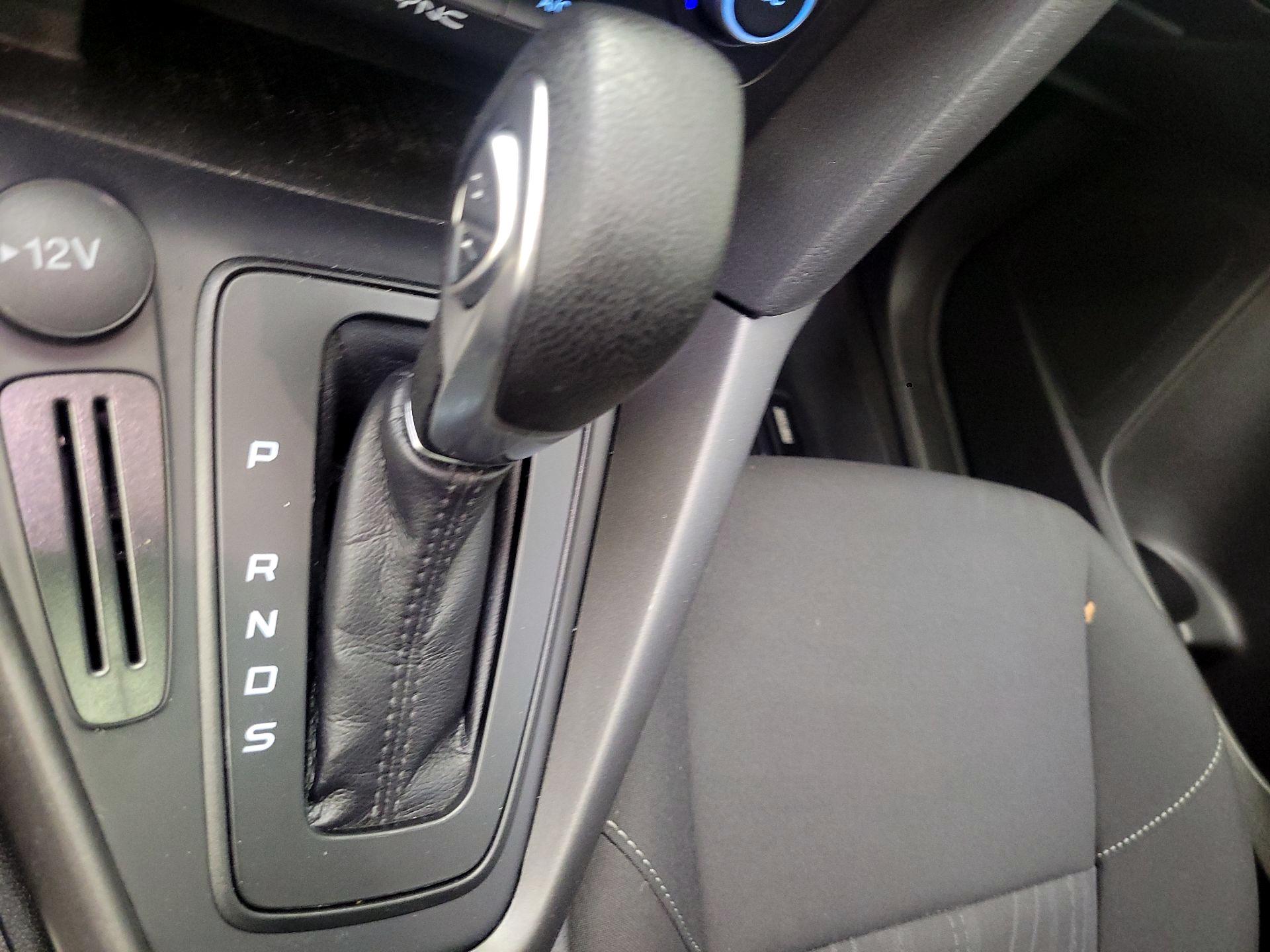 Thumbnail: 2018 Ford Focus - 17