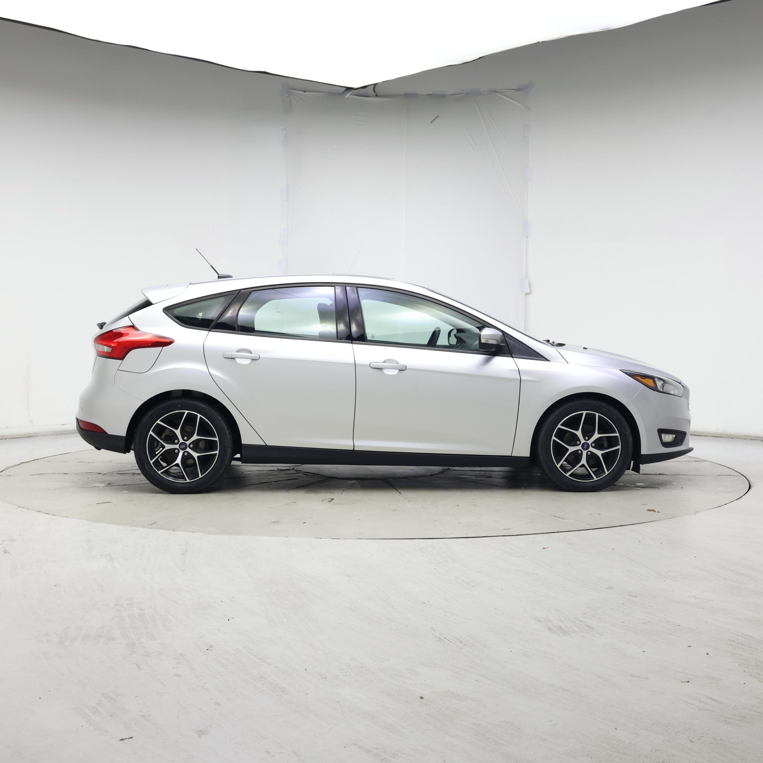 Thumbnail: 2018 Ford Focus - 7