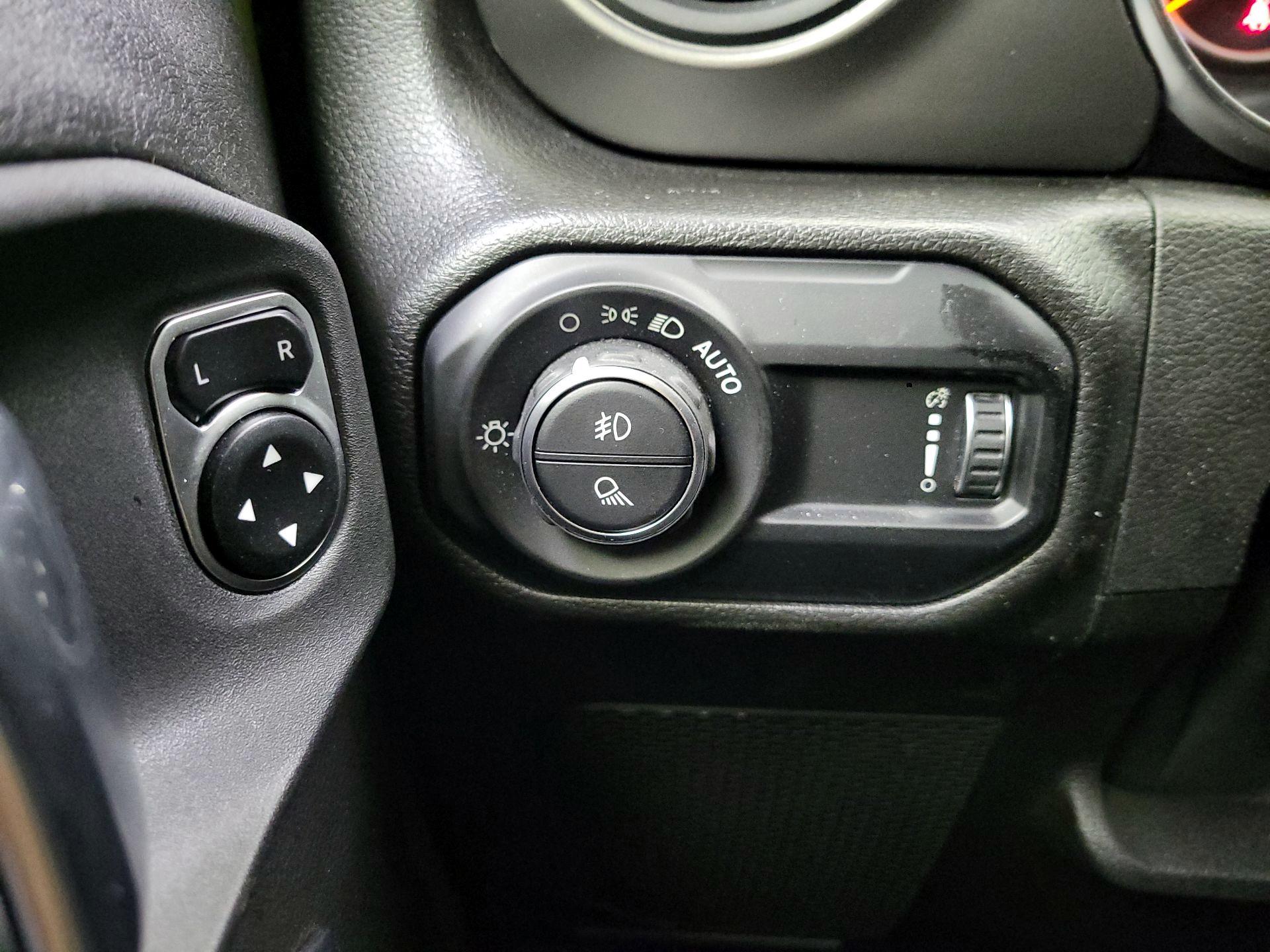 Thumbnail: 2023 Jeep Gladiator - 13