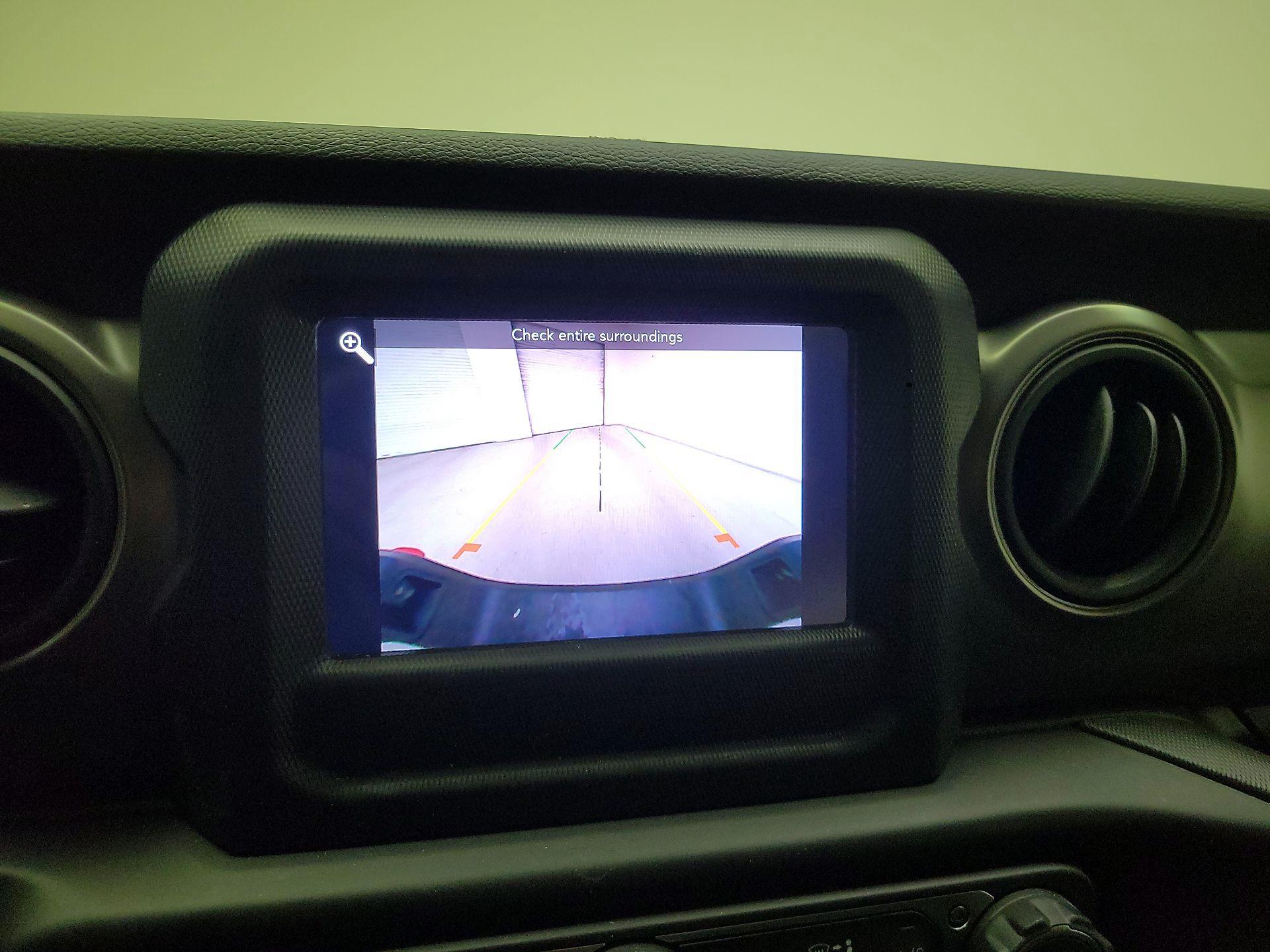 Thumbnail: 2023 Jeep Gladiator - 14