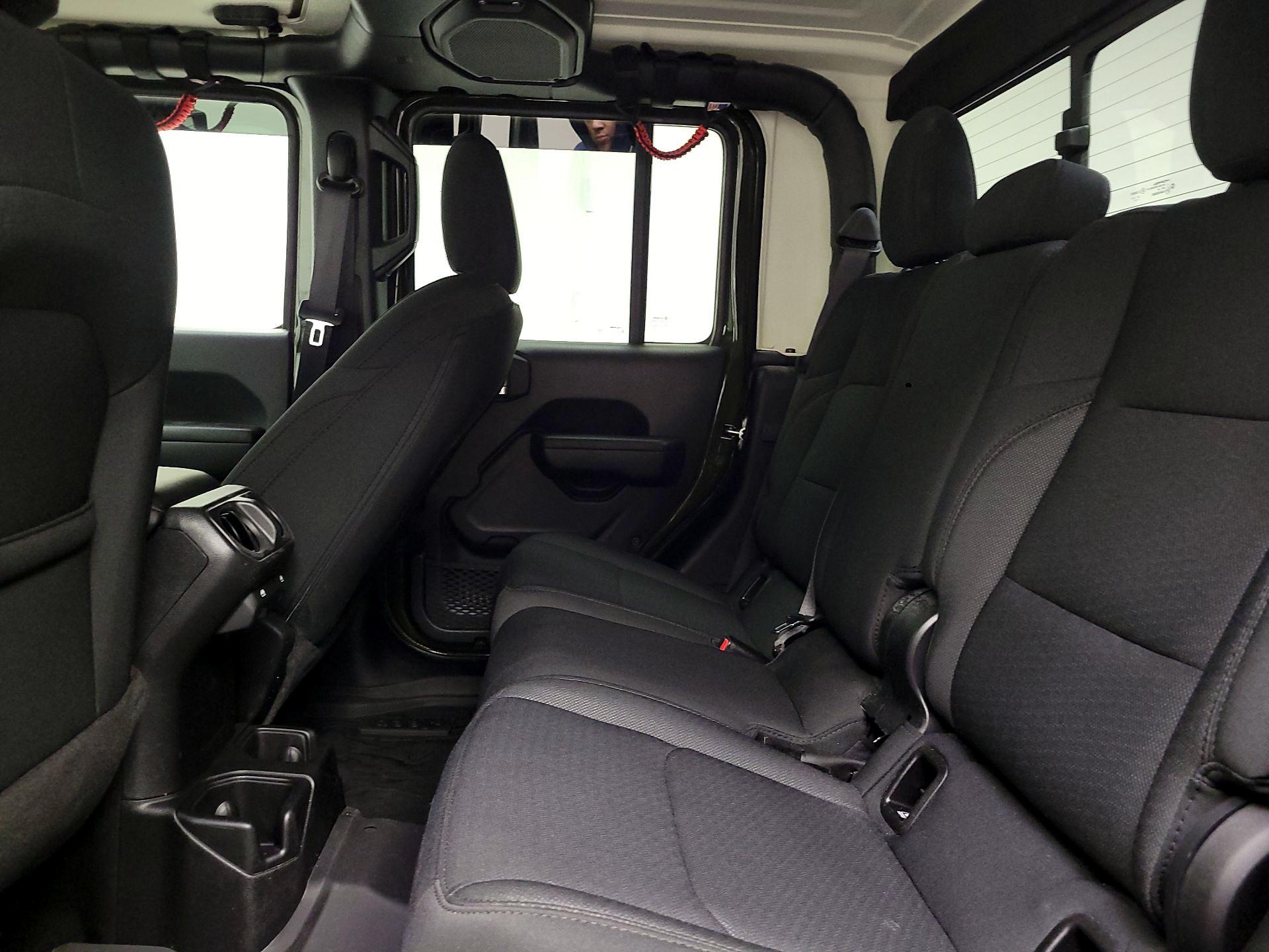 Thumbnail: 2023 Jeep Gladiator - 19