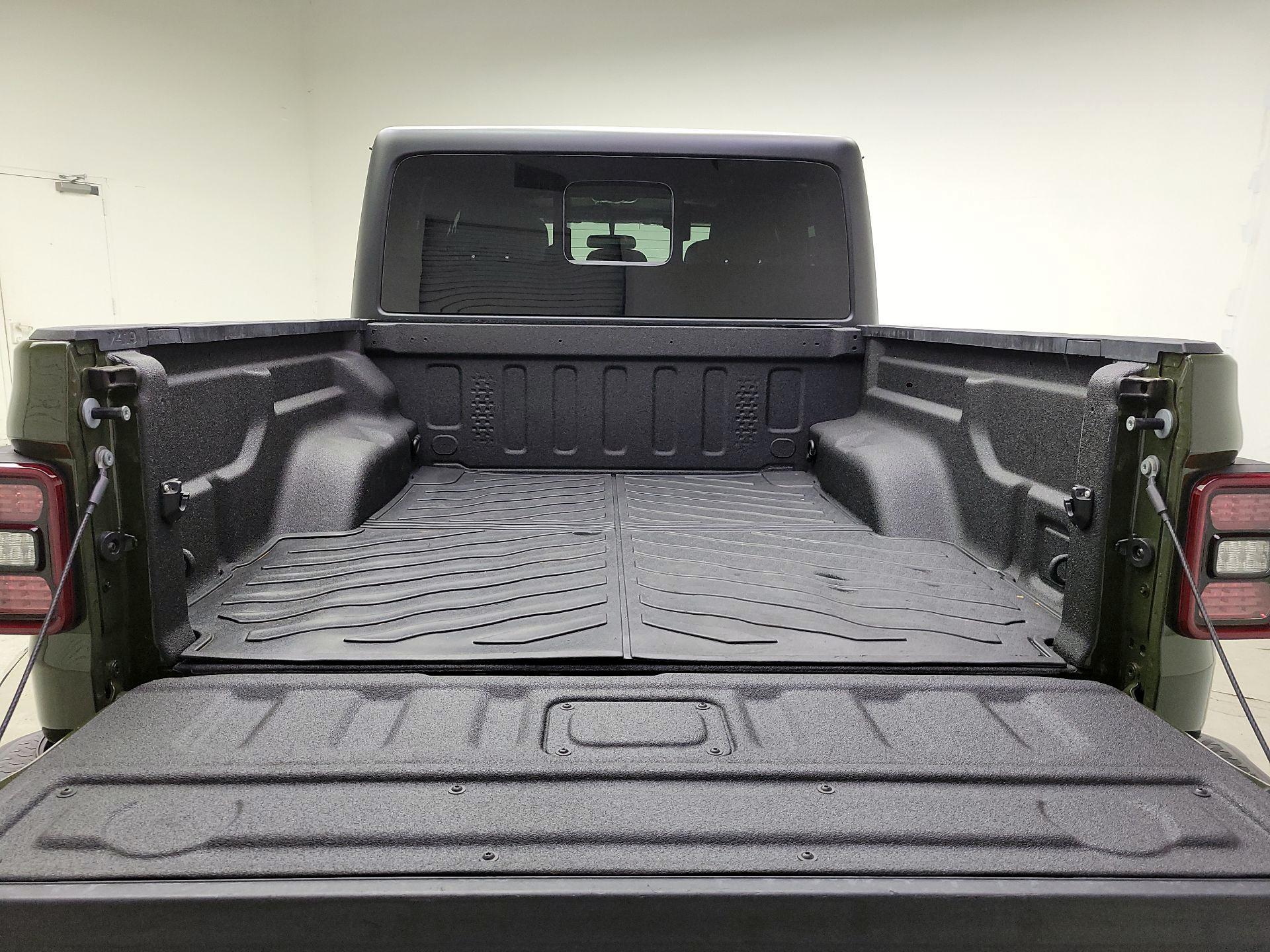 Thumbnail: 2023 Jeep Gladiator - 20