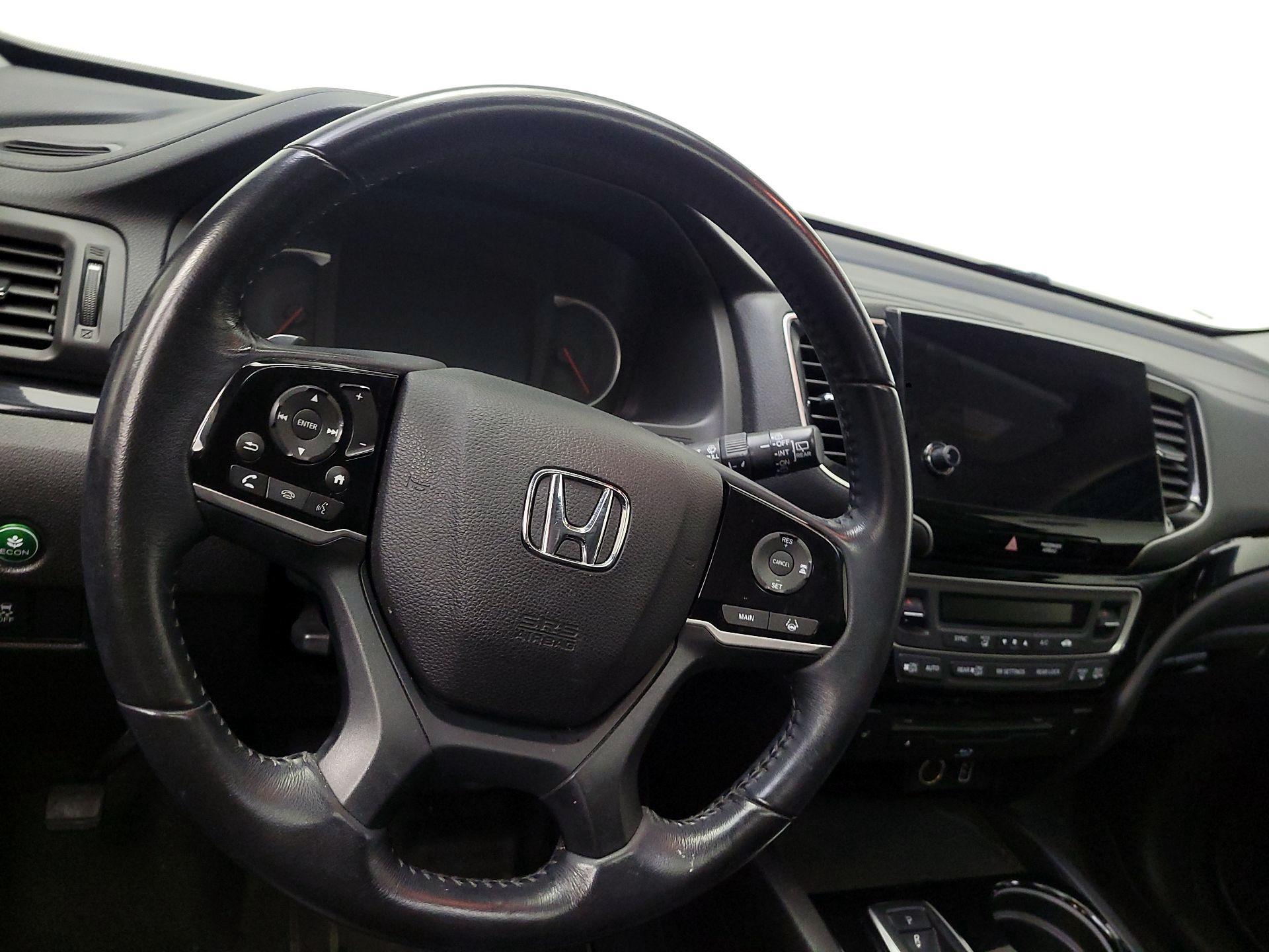 Thumbnail: 2019 Honda Pilot - 10