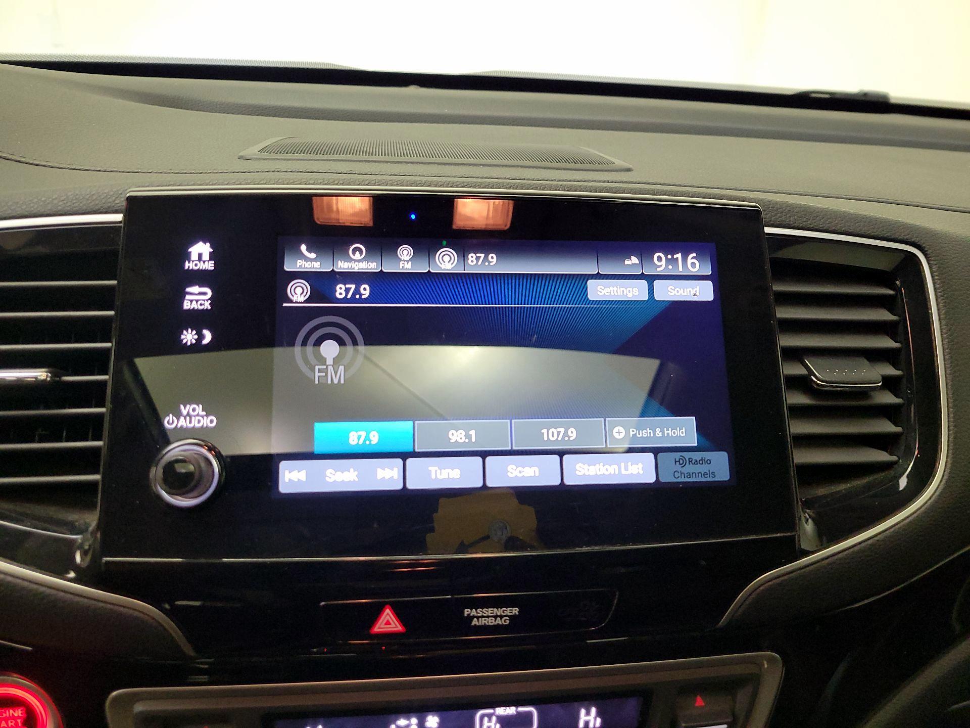 Thumbnail: 2019 Honda Pilot - 15