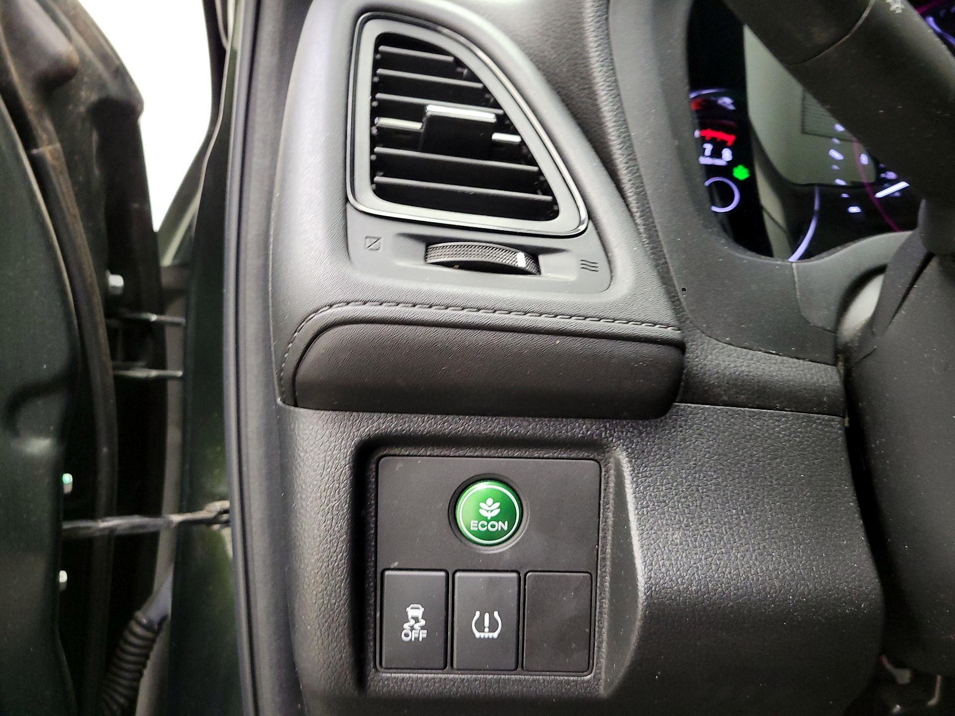 Thumbnail: 2018 Honda HR-V - 13