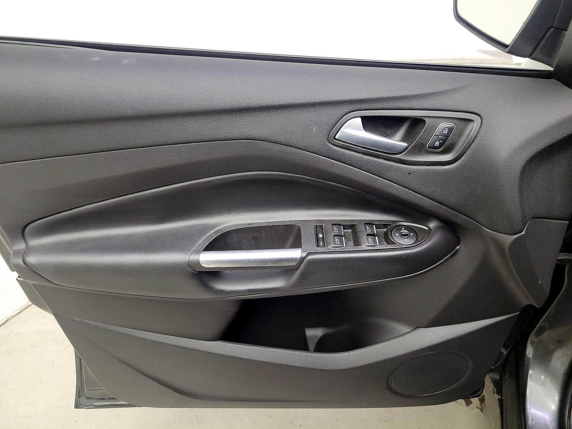 Thumbnail: 2019 Ford Escape - 12