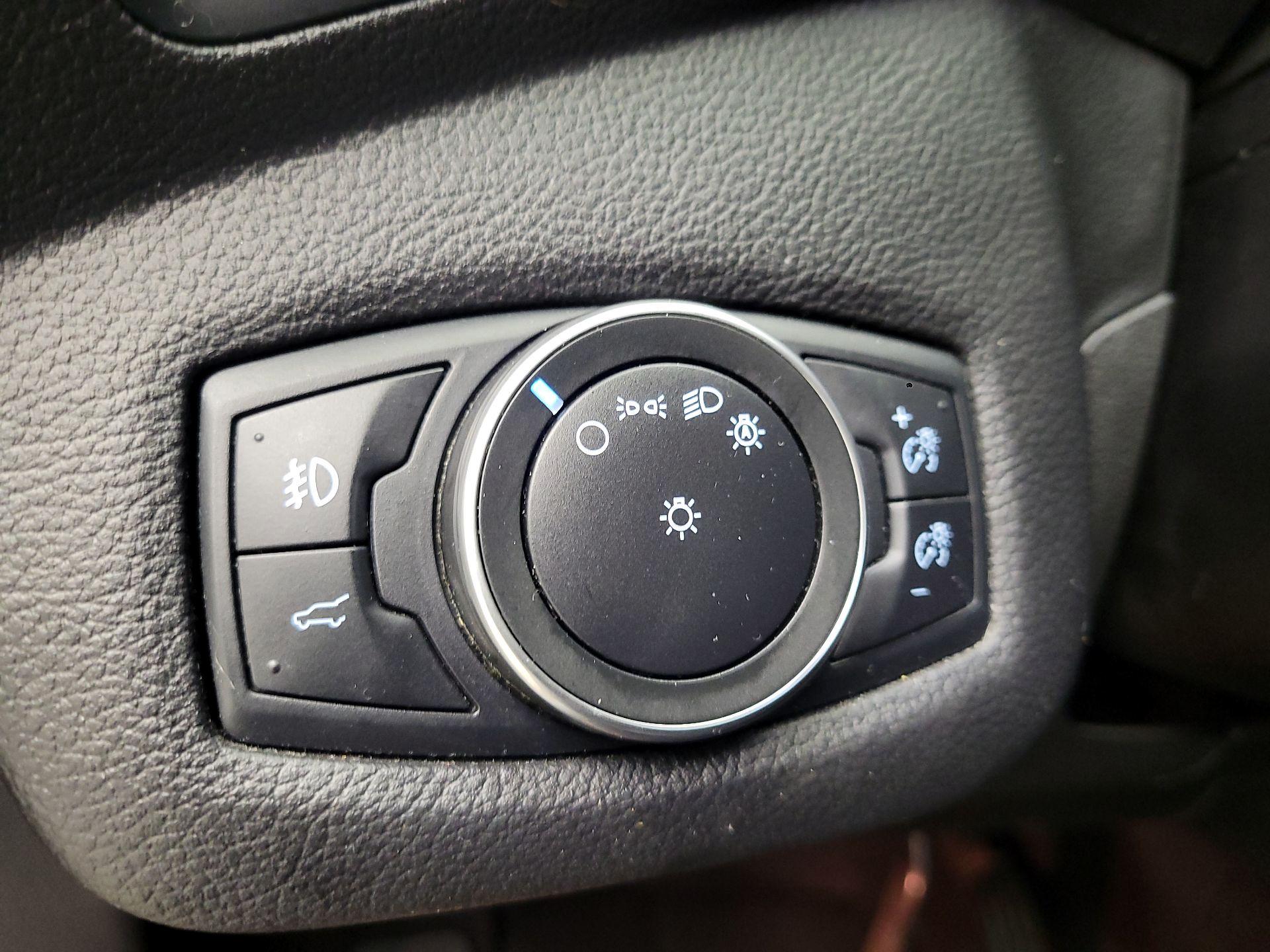 Thumbnail: 2019 Ford Escape - 13