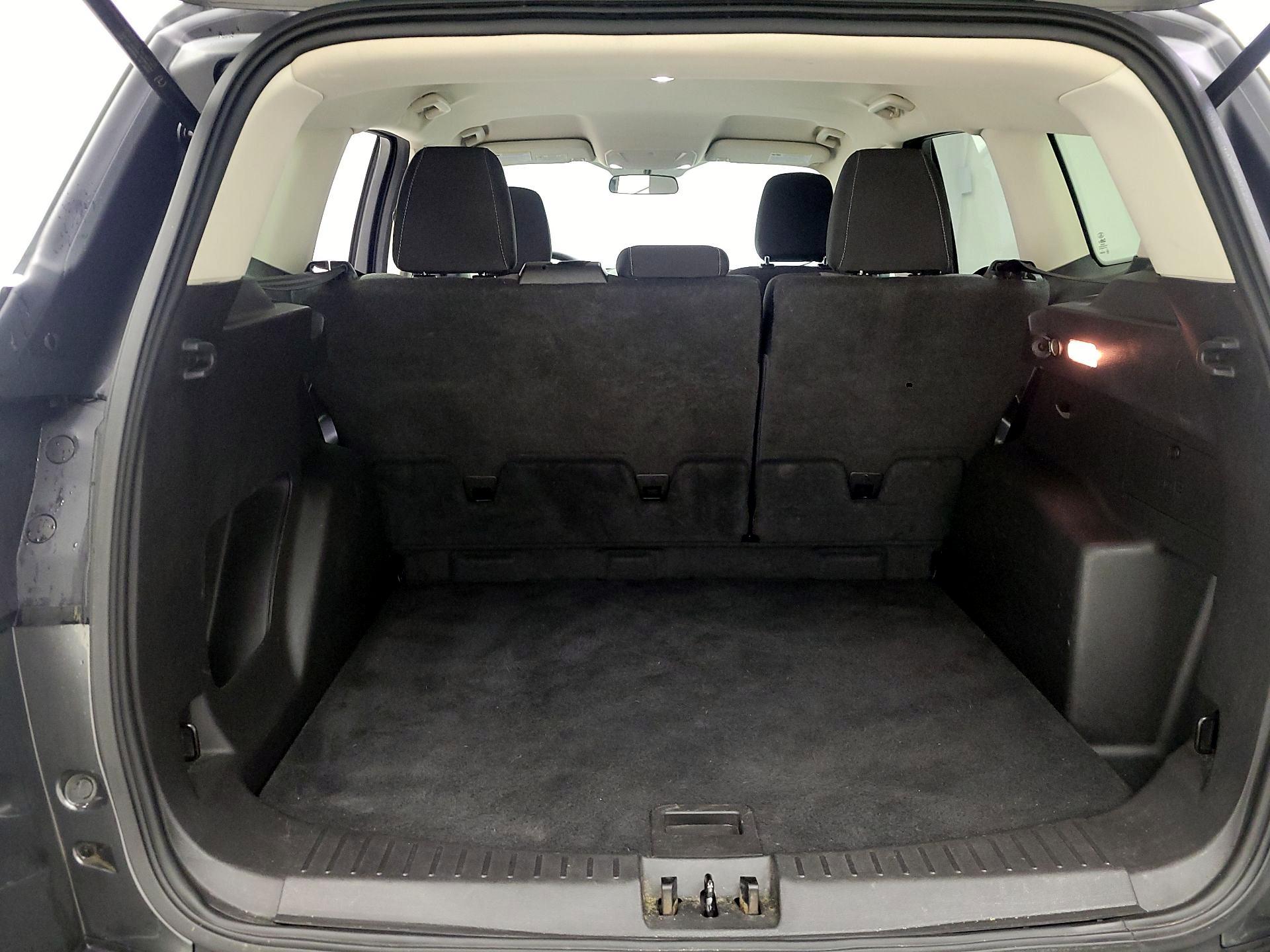 Thumbnail: 2019 Ford Escape - 20