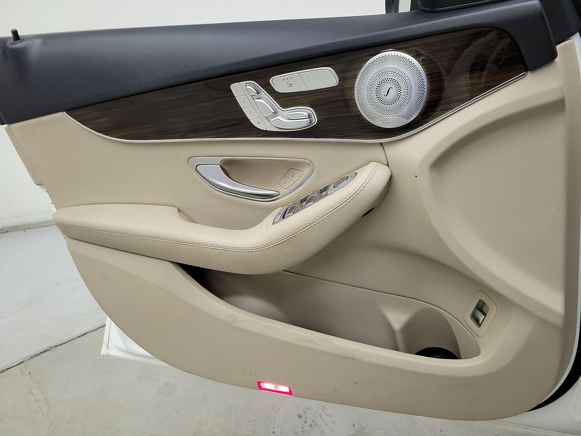 Thumbnail: 2018 Mercedes-Benz C-Class - 12