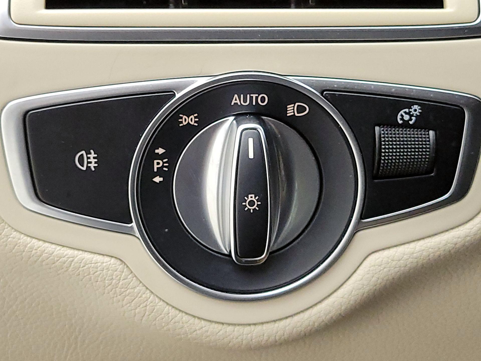 Thumbnail: 2018 Mercedes-Benz C-Class - 13