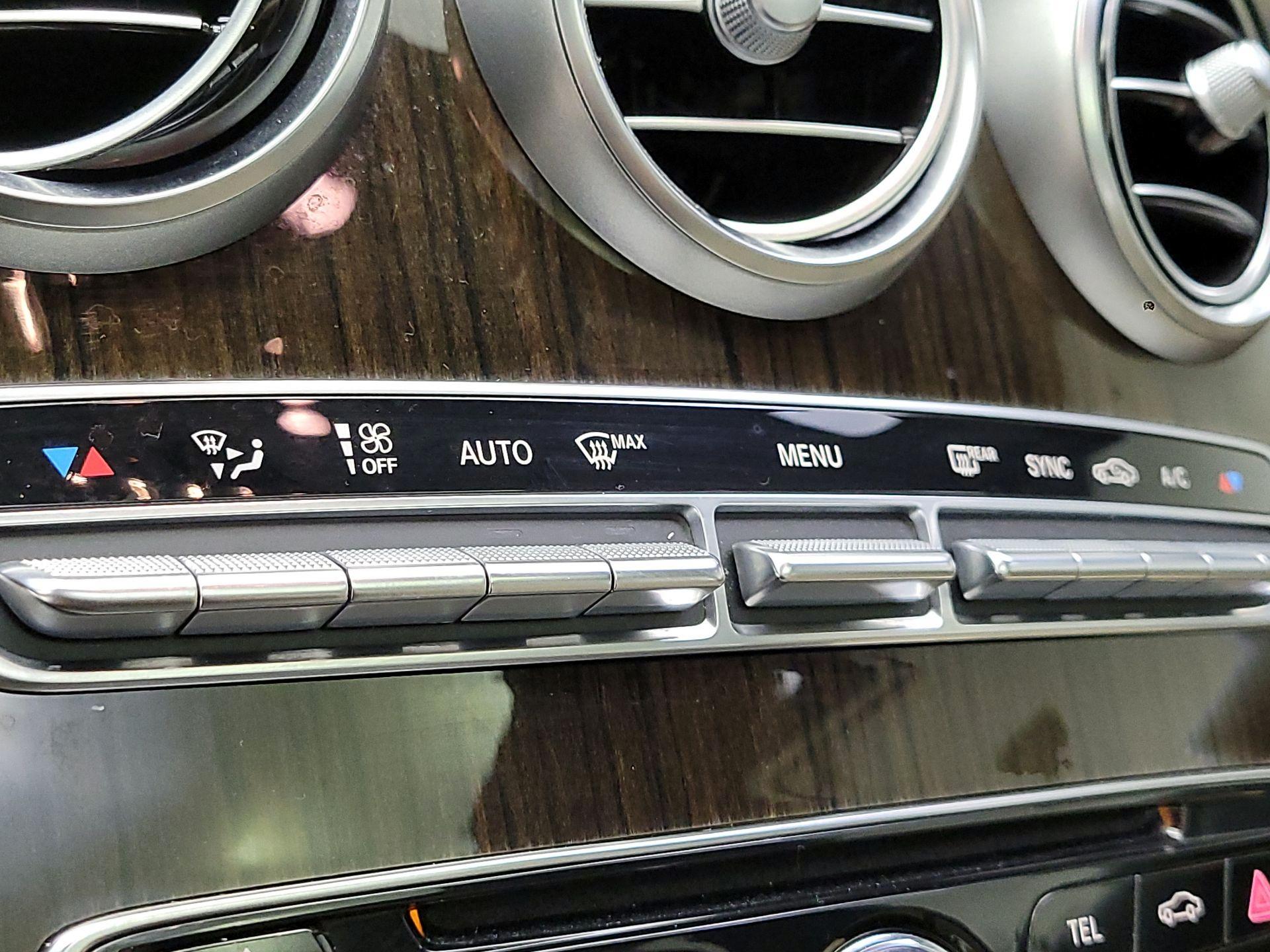 Thumbnail: 2018 Mercedes-Benz C-Class - 17