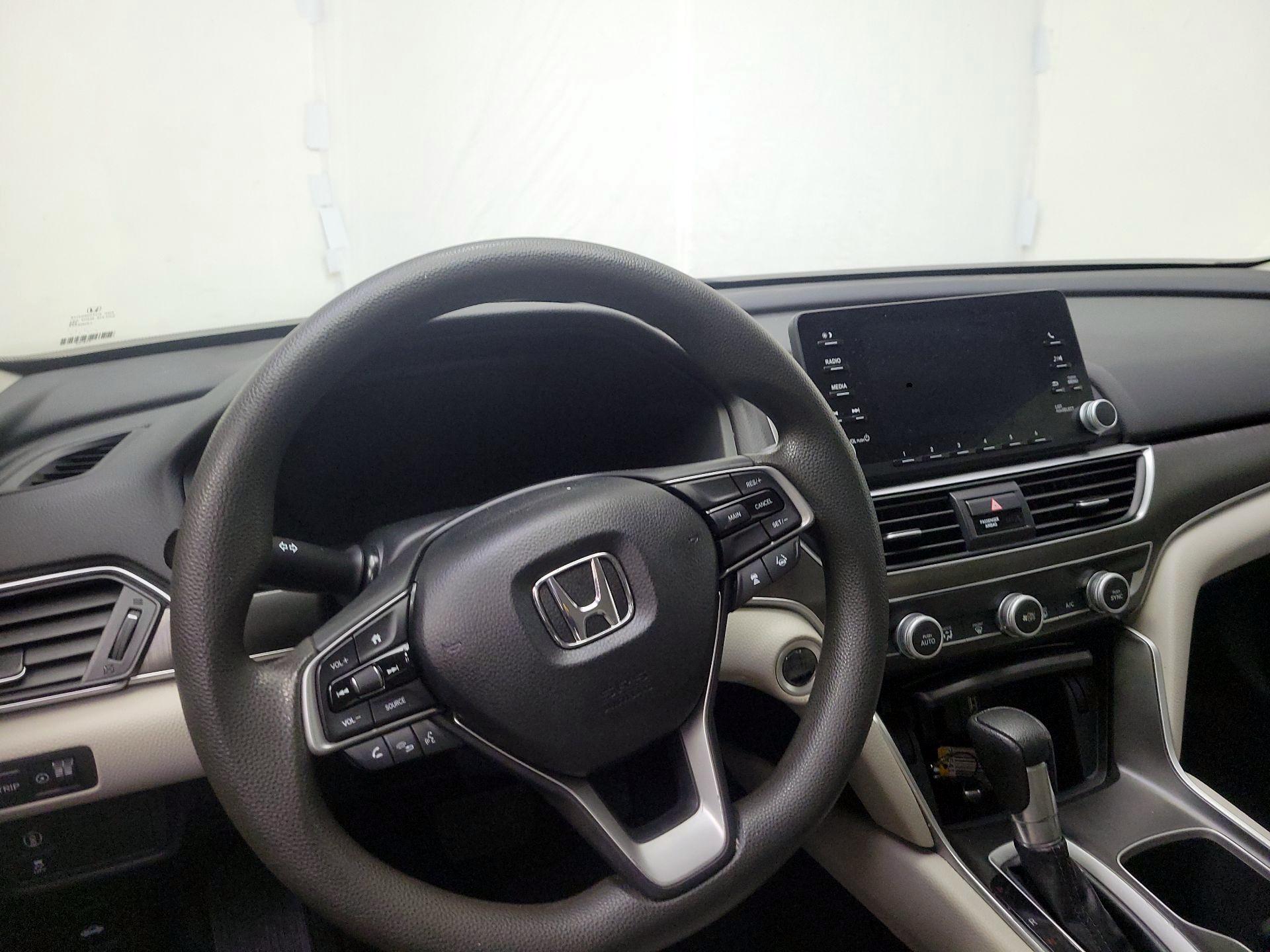 Thumbnail: 2018 Honda Accord - 10