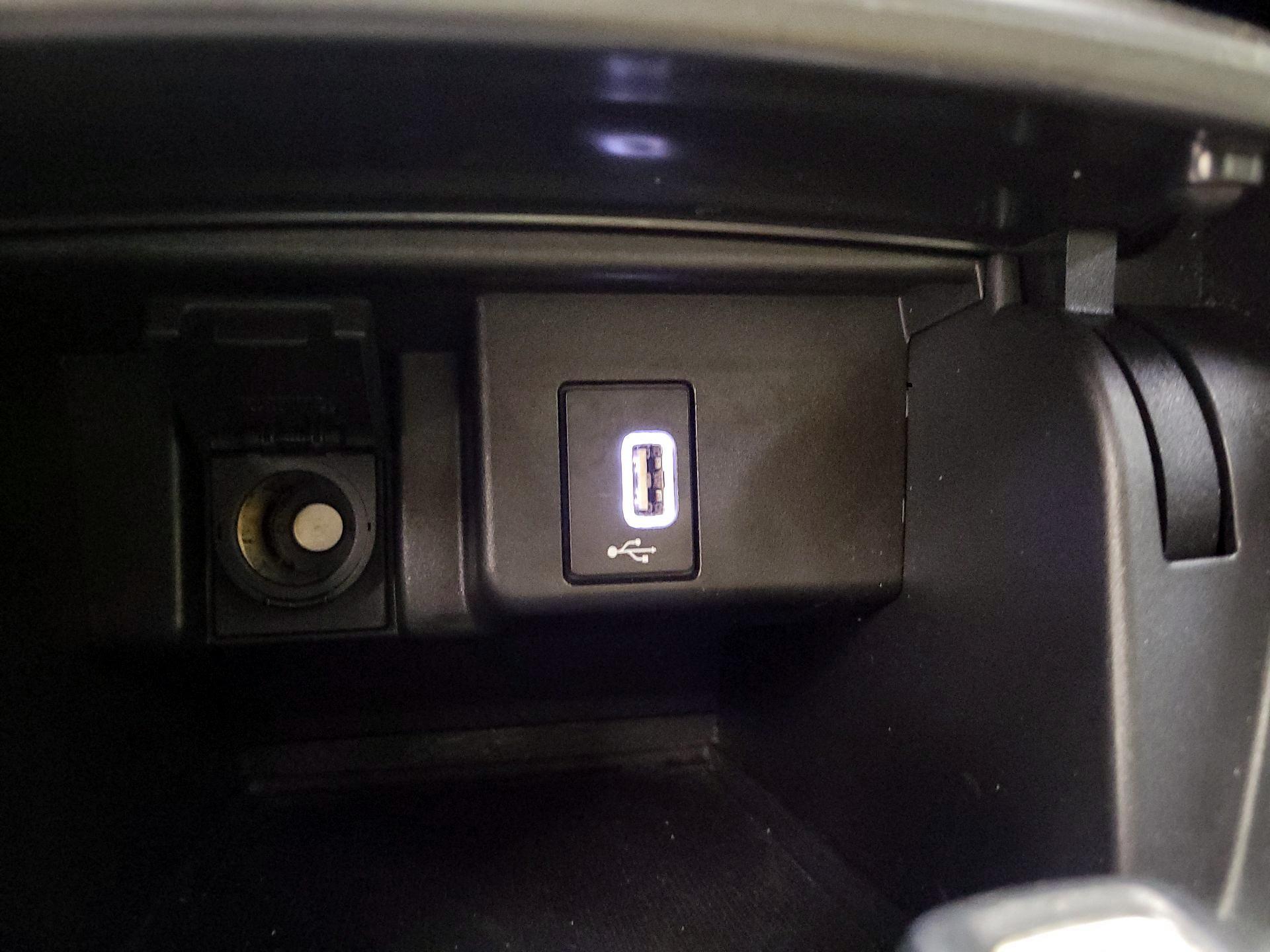 Thumbnail: 2018 Honda Accord - 18