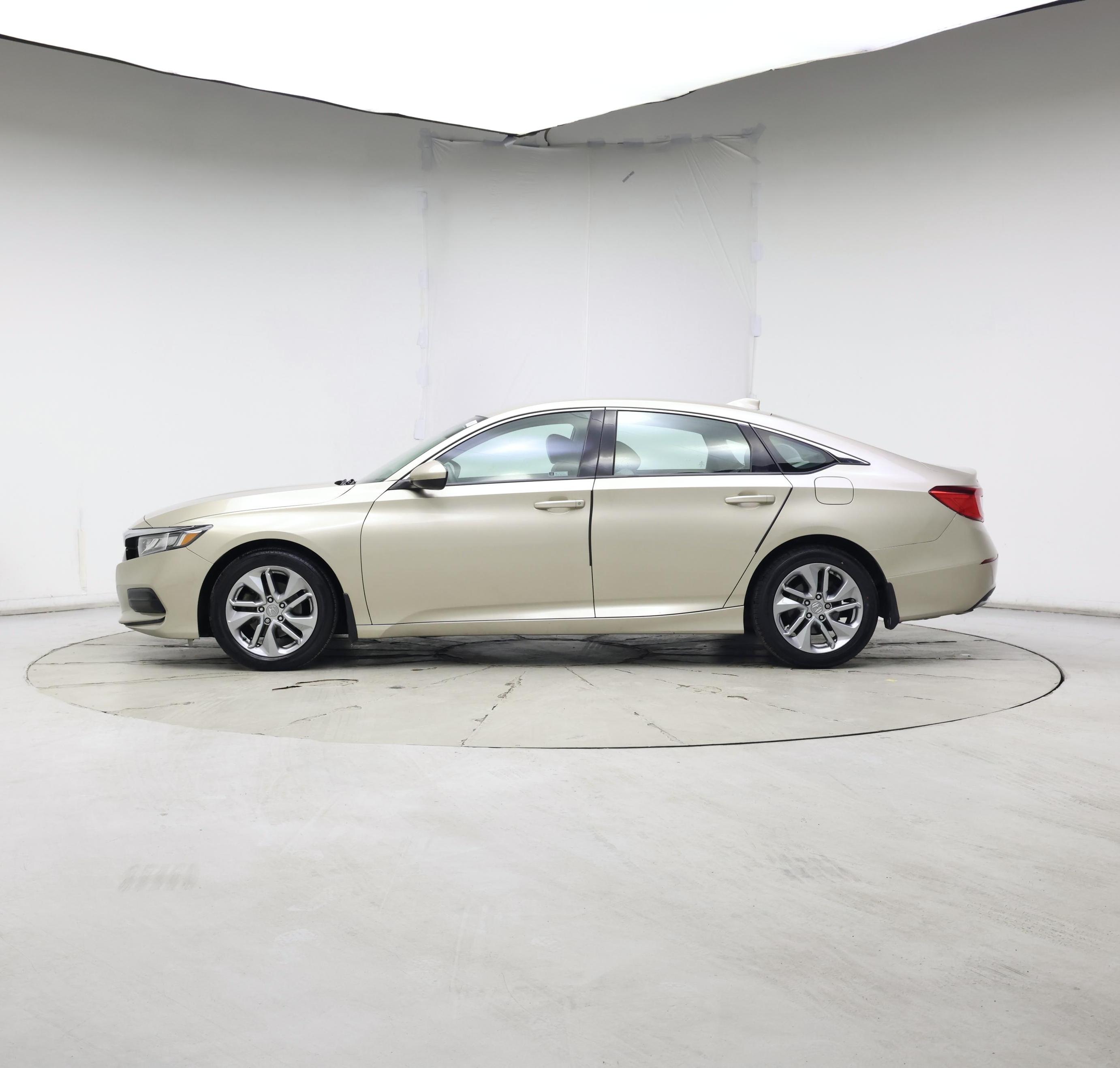 Thumbnail: 2018 Honda Accord - 3