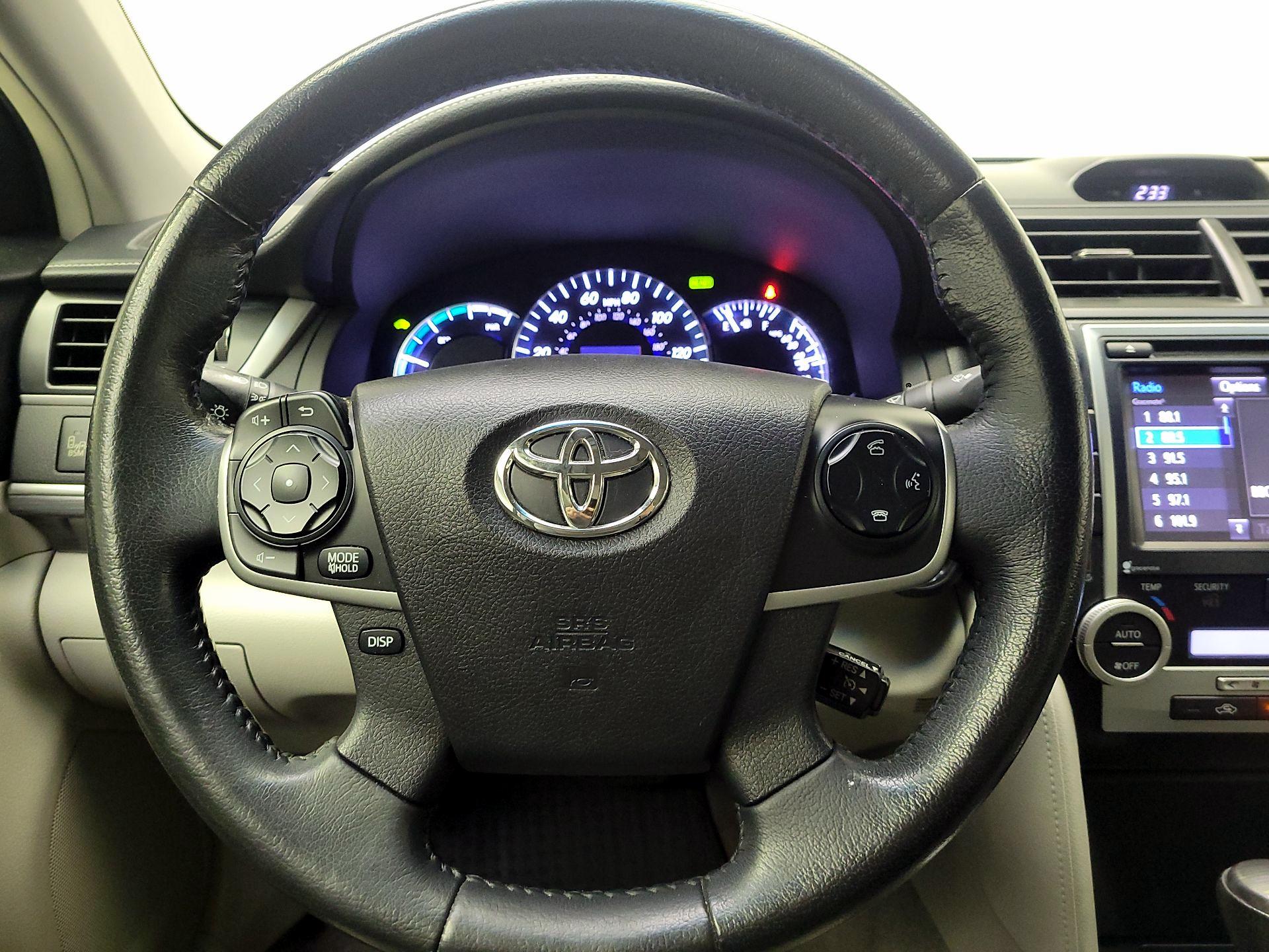 Thumbnail: 2014 Toyota Camry - 10