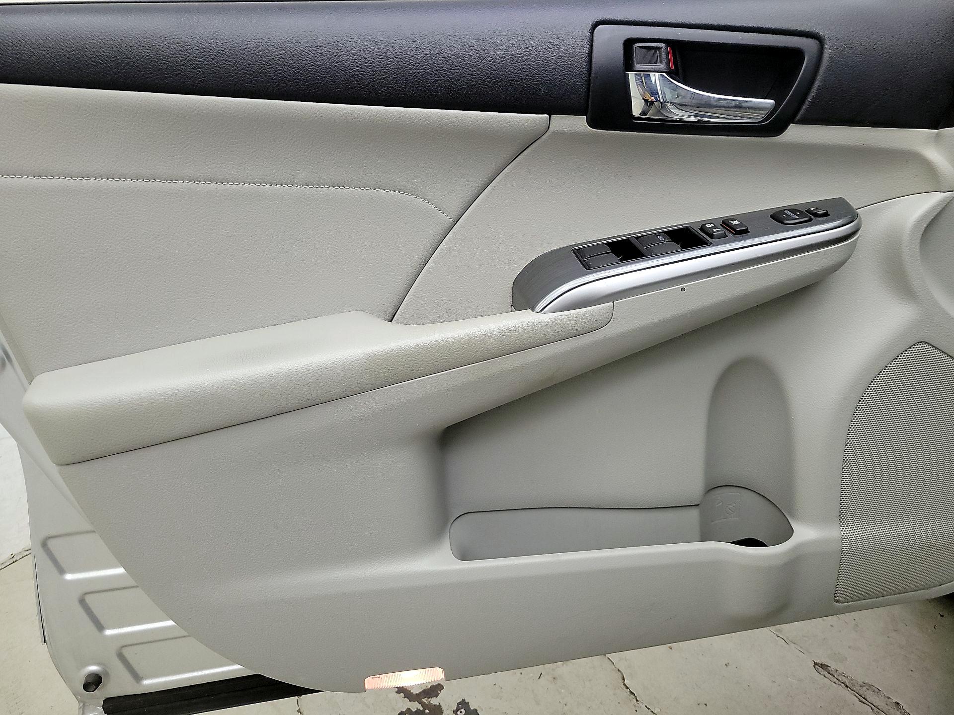 Thumbnail: 2014 Toyota Camry - 12