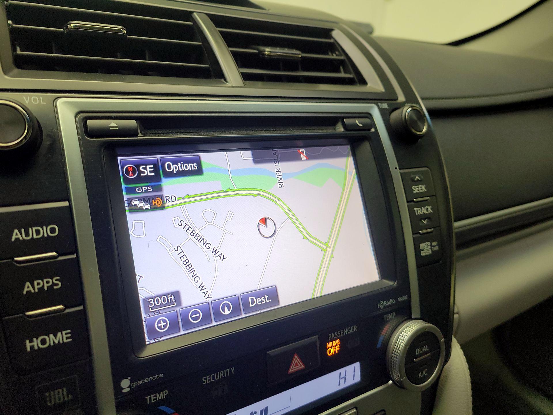 Thumbnail: 2014 Toyota Camry - 14