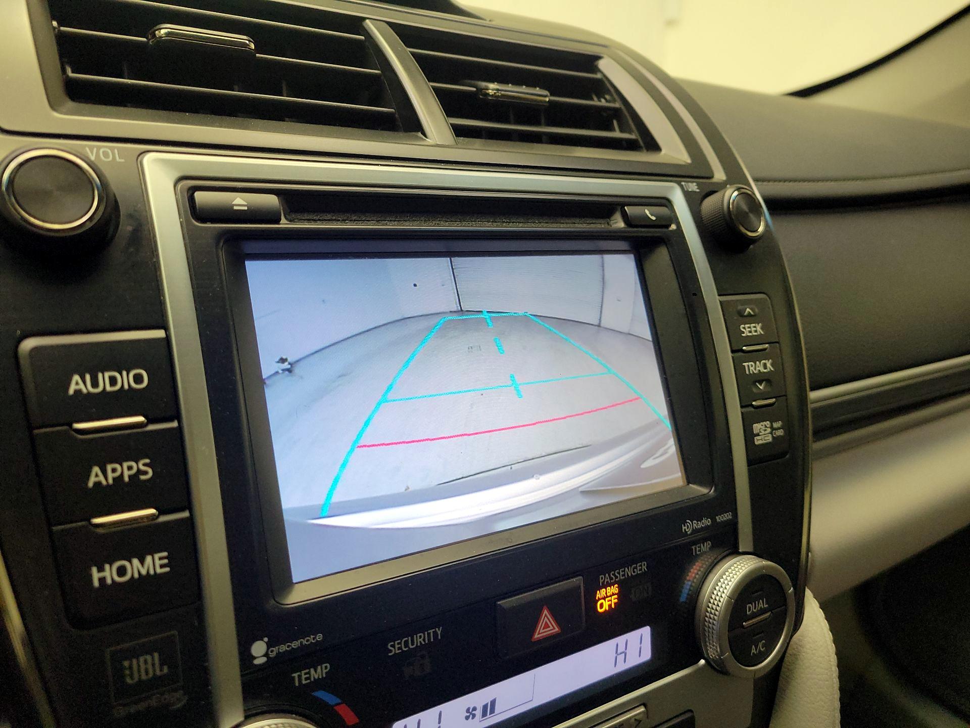 Thumbnail: 2014 Toyota Camry - 15