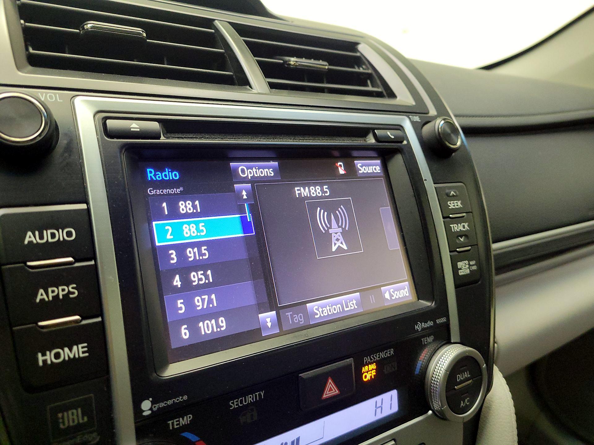 Thumbnail: 2014 Toyota Camry - 16