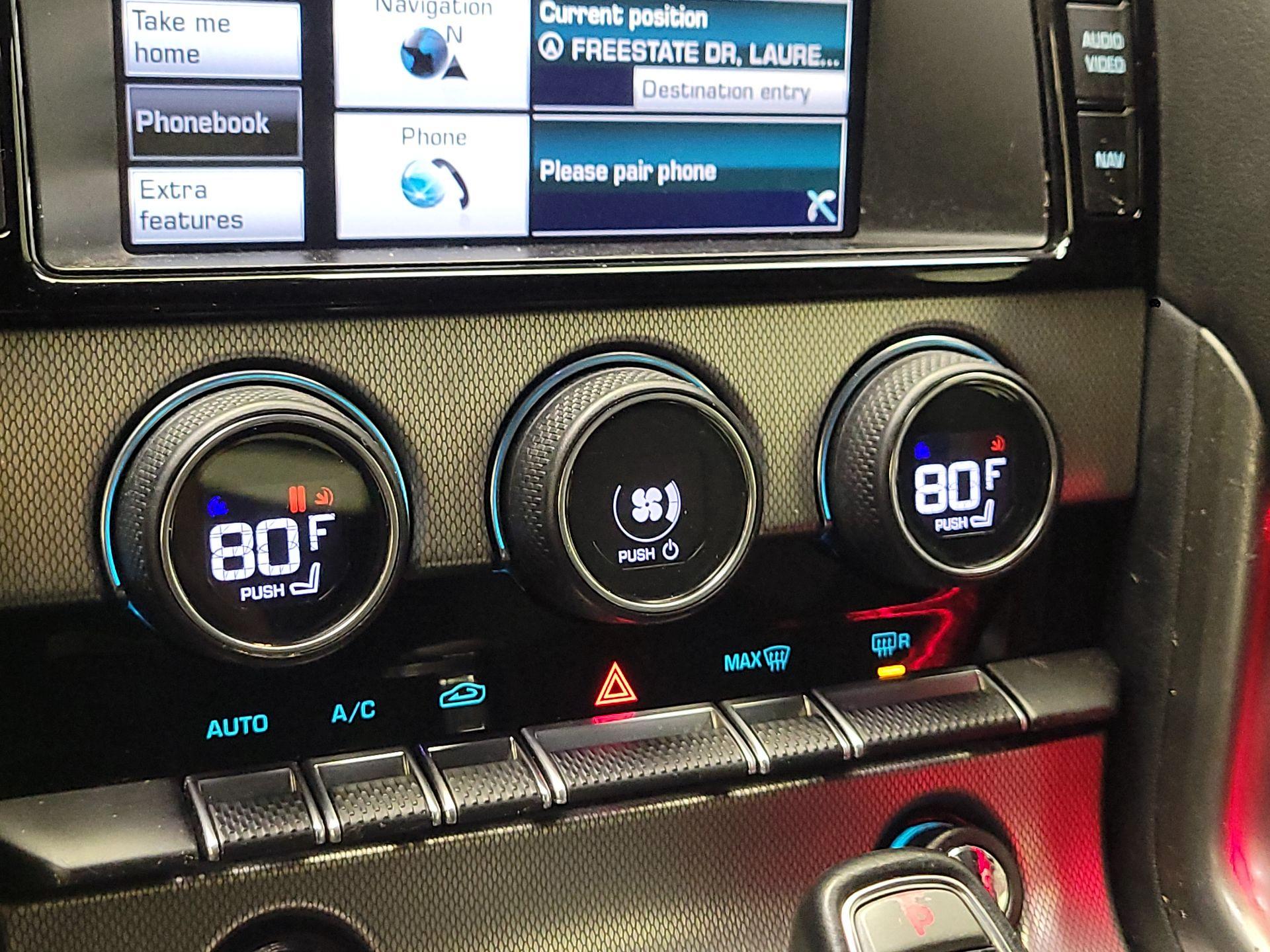 Thumbnail: 2015 Jaguar F-Type - 17