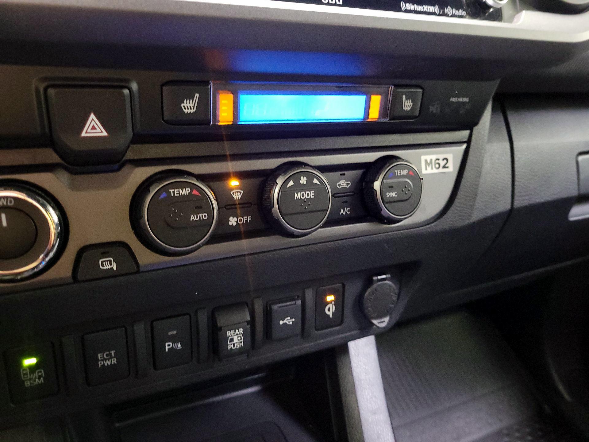 Thumbnail: 2020 Toyota Tacoma - 17