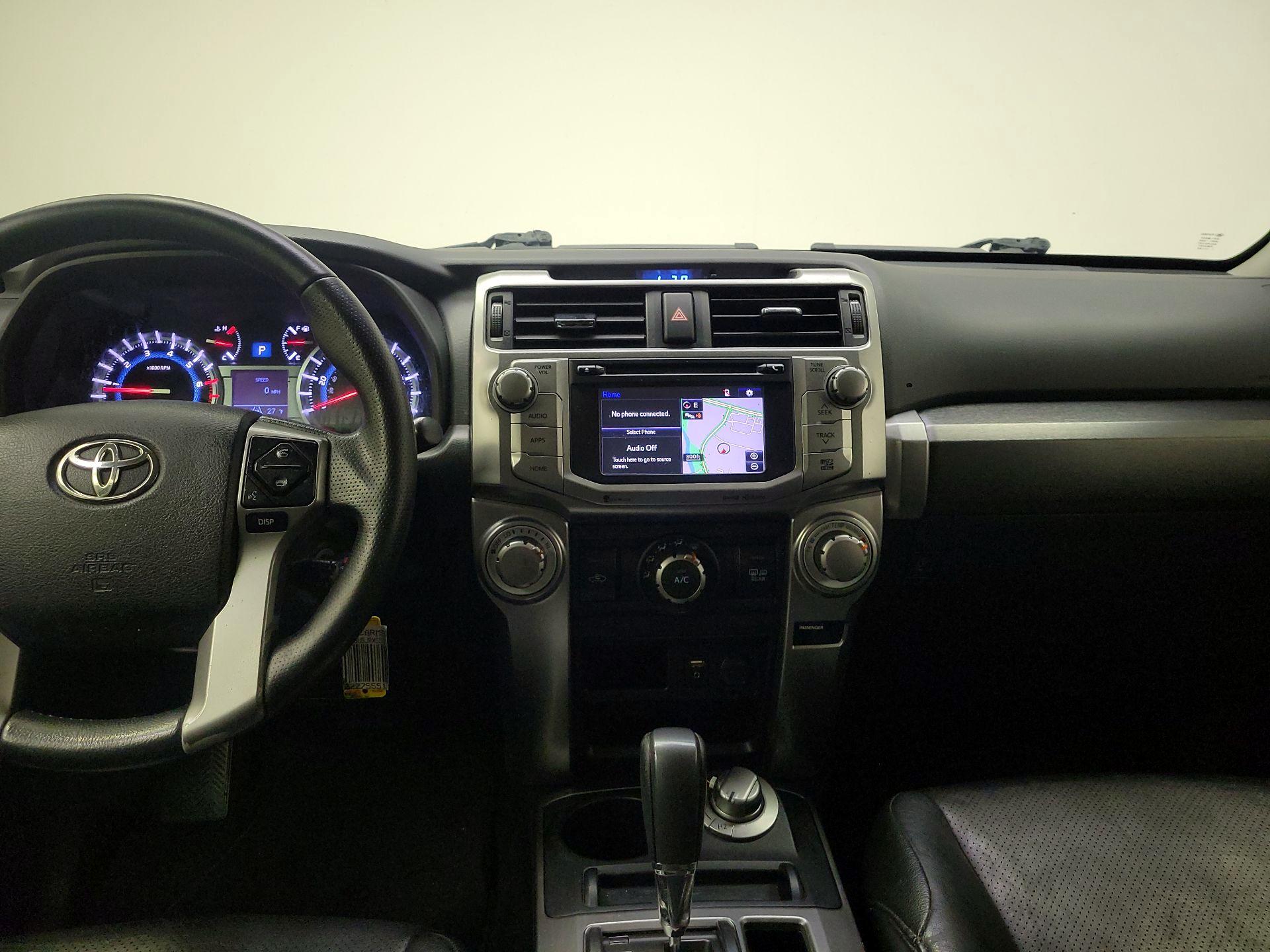 Thumbnail: 2016 Toyota 4Runner - 9