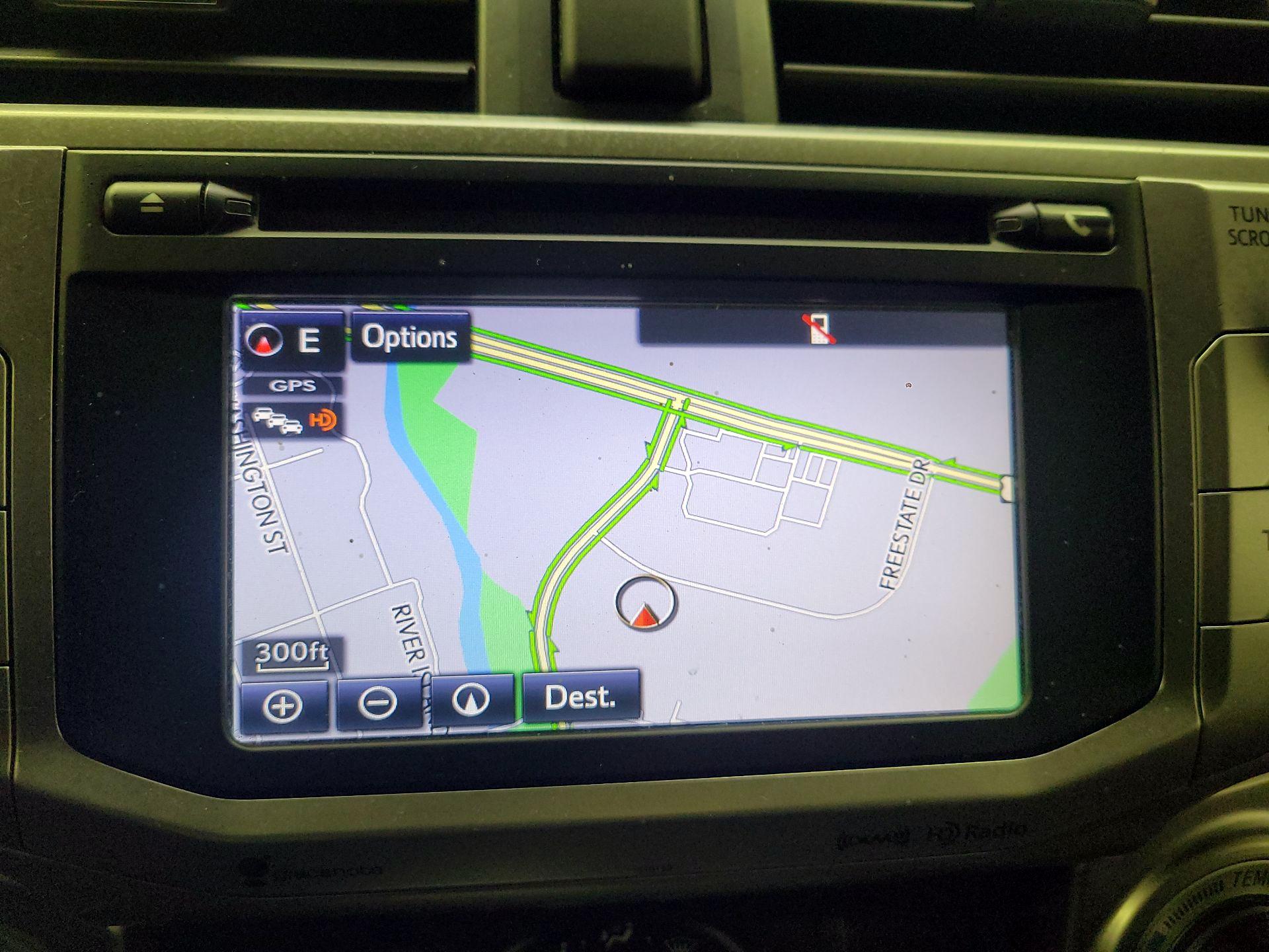 Thumbnail: 2016 Toyota 4Runner - 14