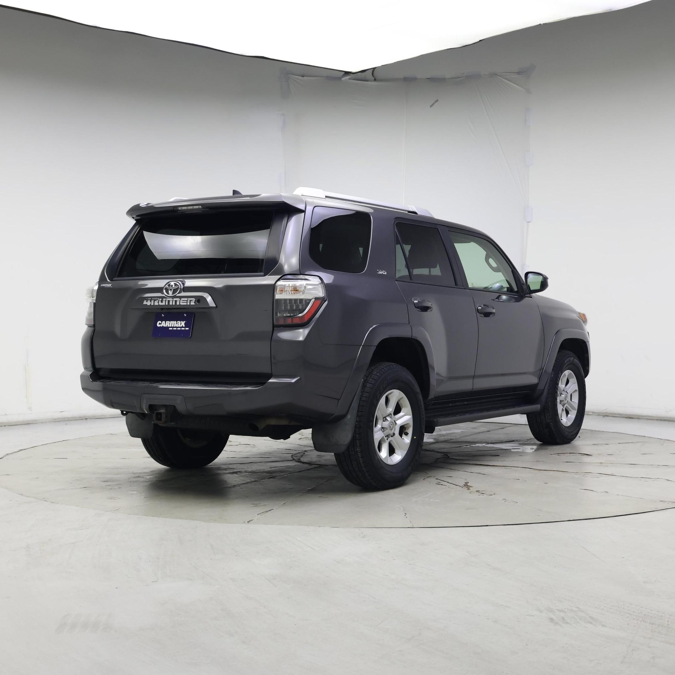 Thumbnail: 2016 Toyota 4Runner - 8