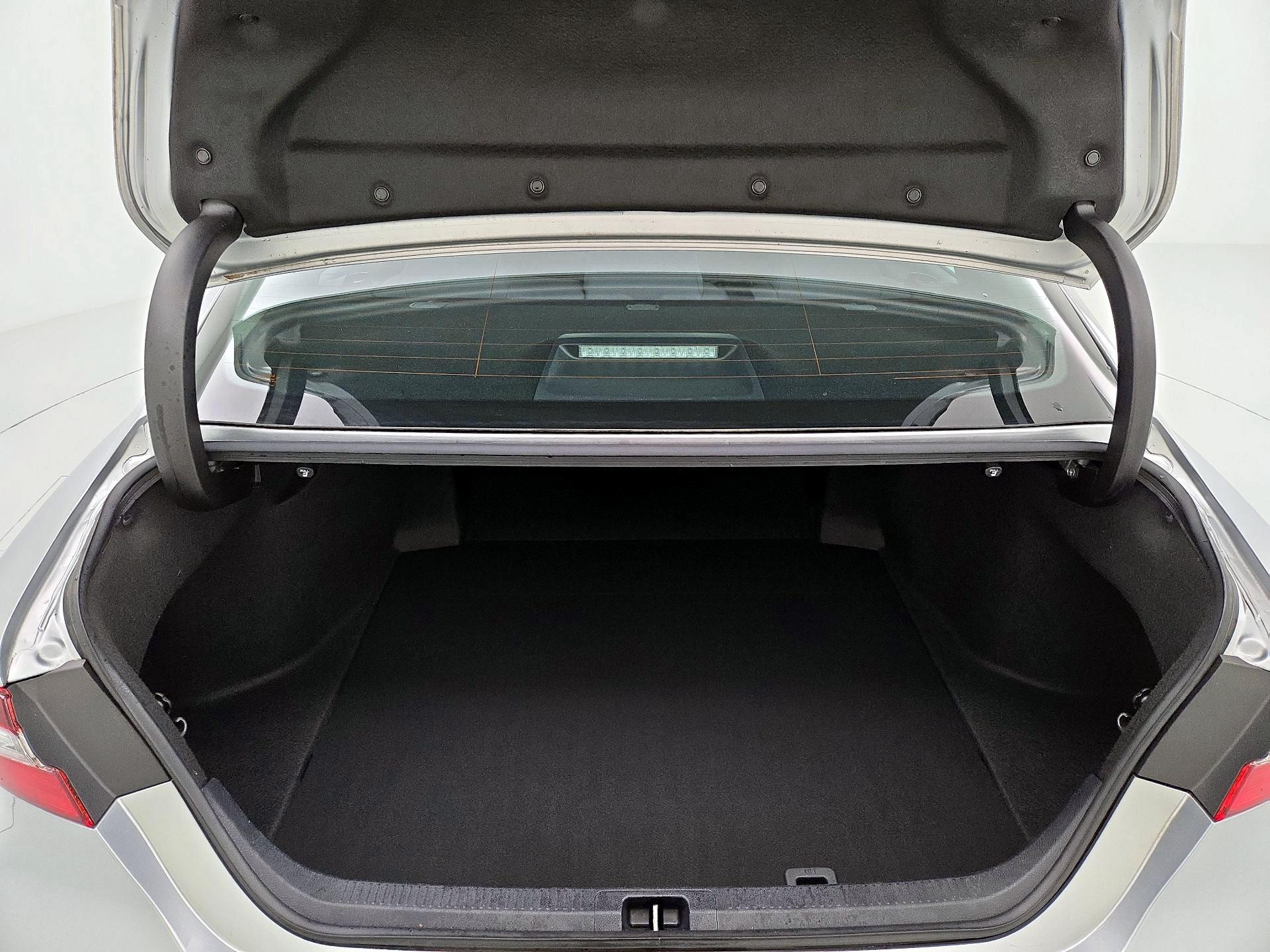 Thumbnail: 2022 Toyota Camry - 20