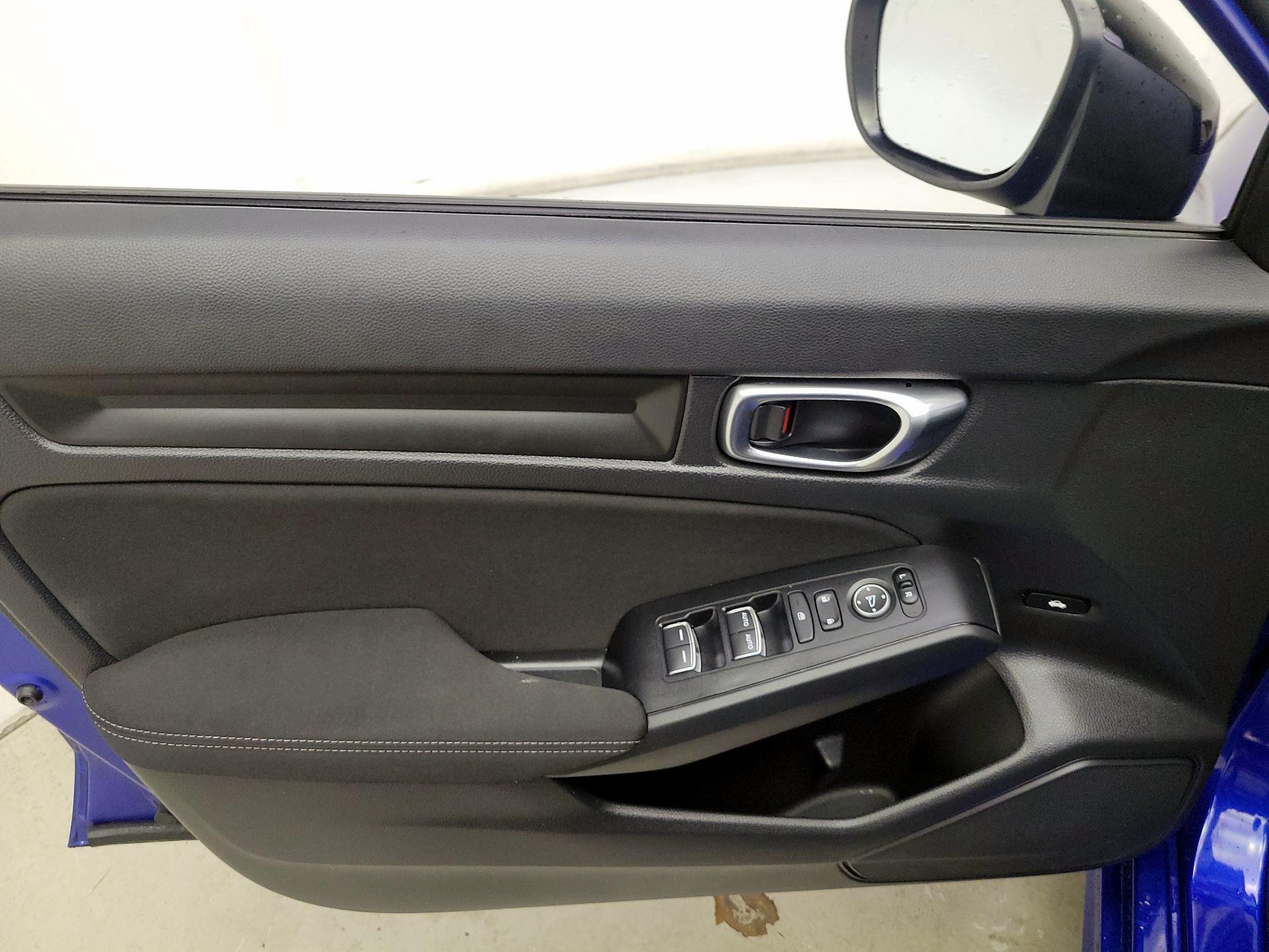 Thumbnail: 2023 Honda Civic - 12