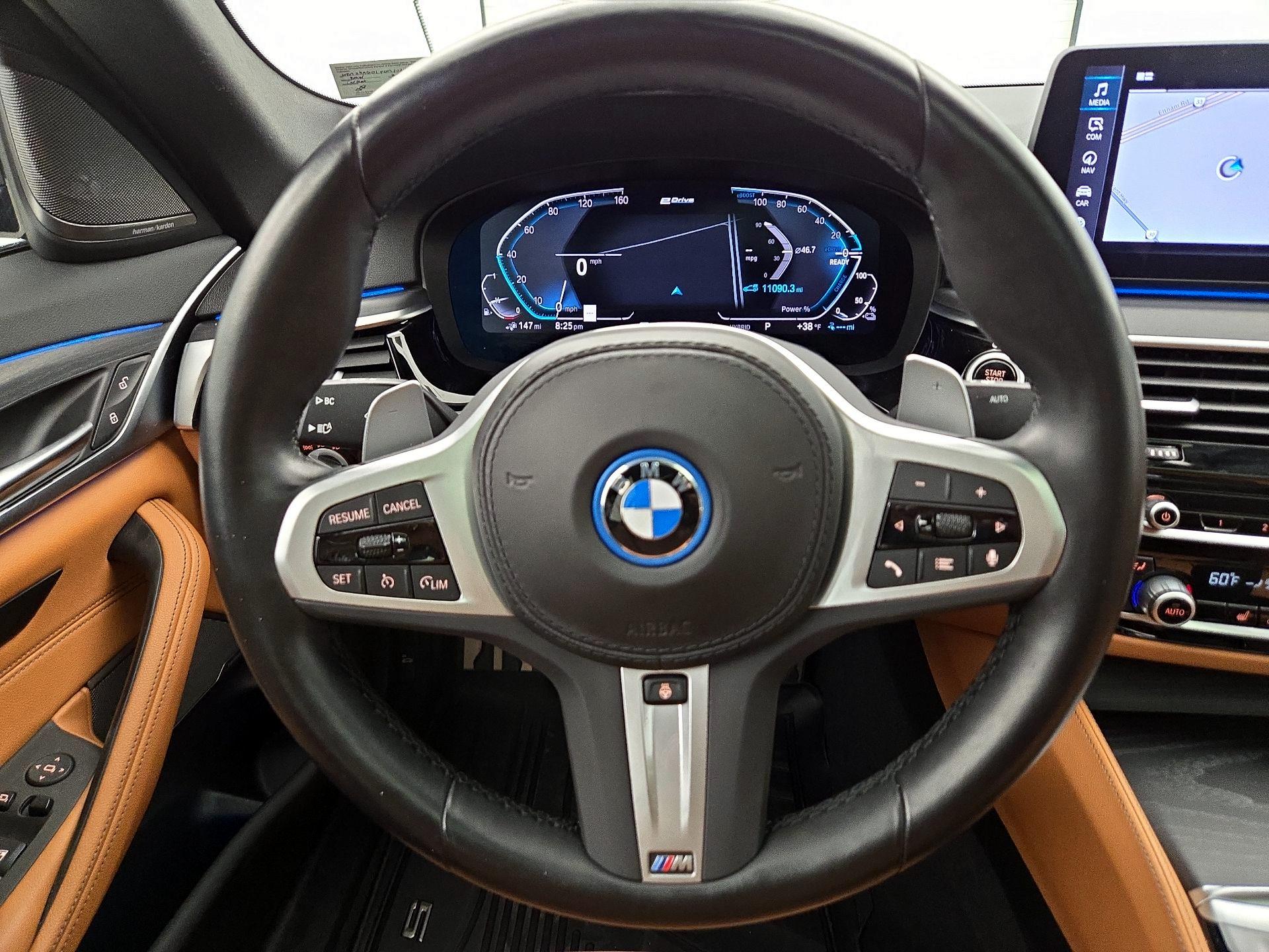 Thumbnail: 2023 BMW 5 Series - 10