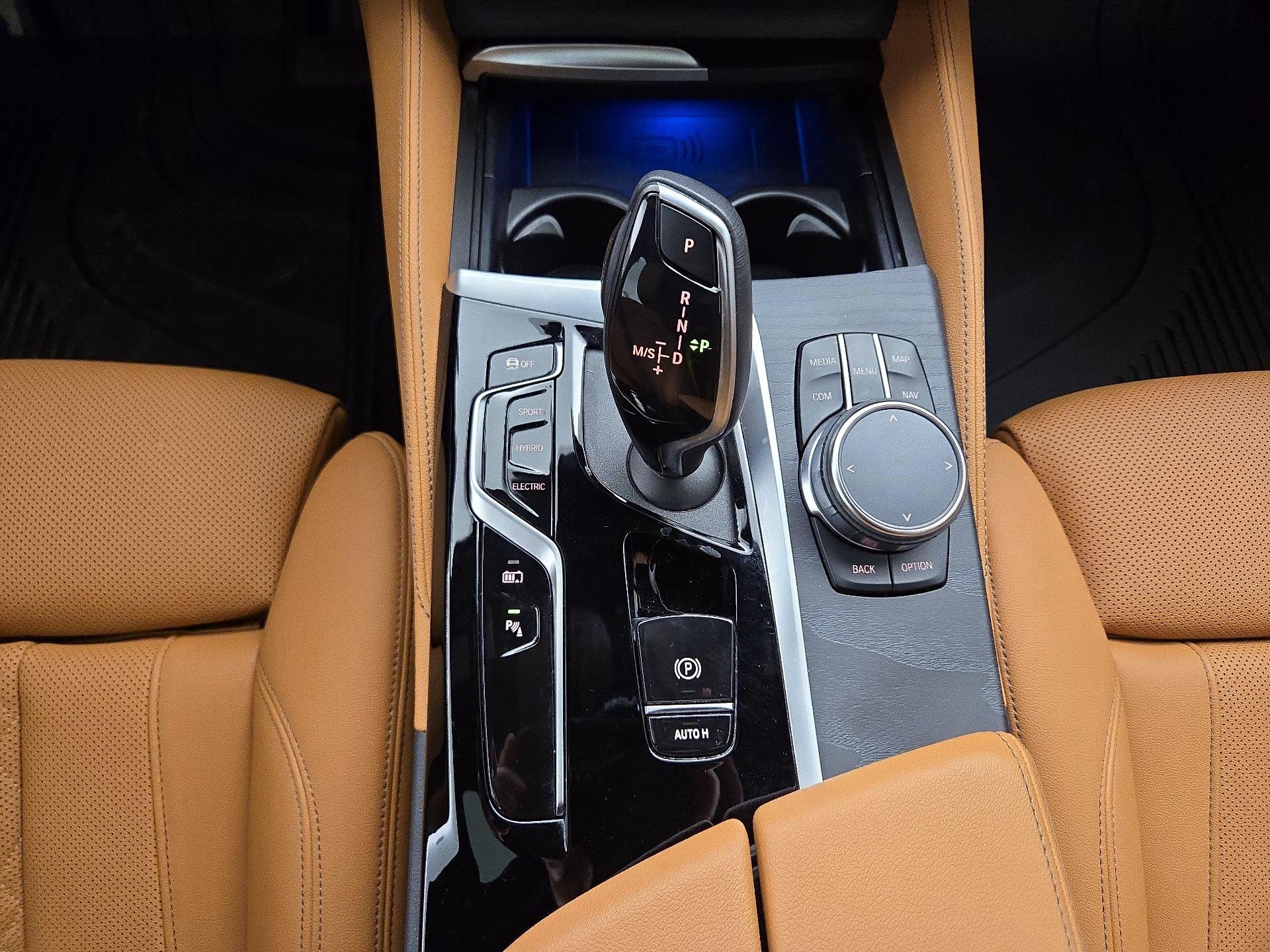 Thumbnail: 2023 BMW 5 Series - 18