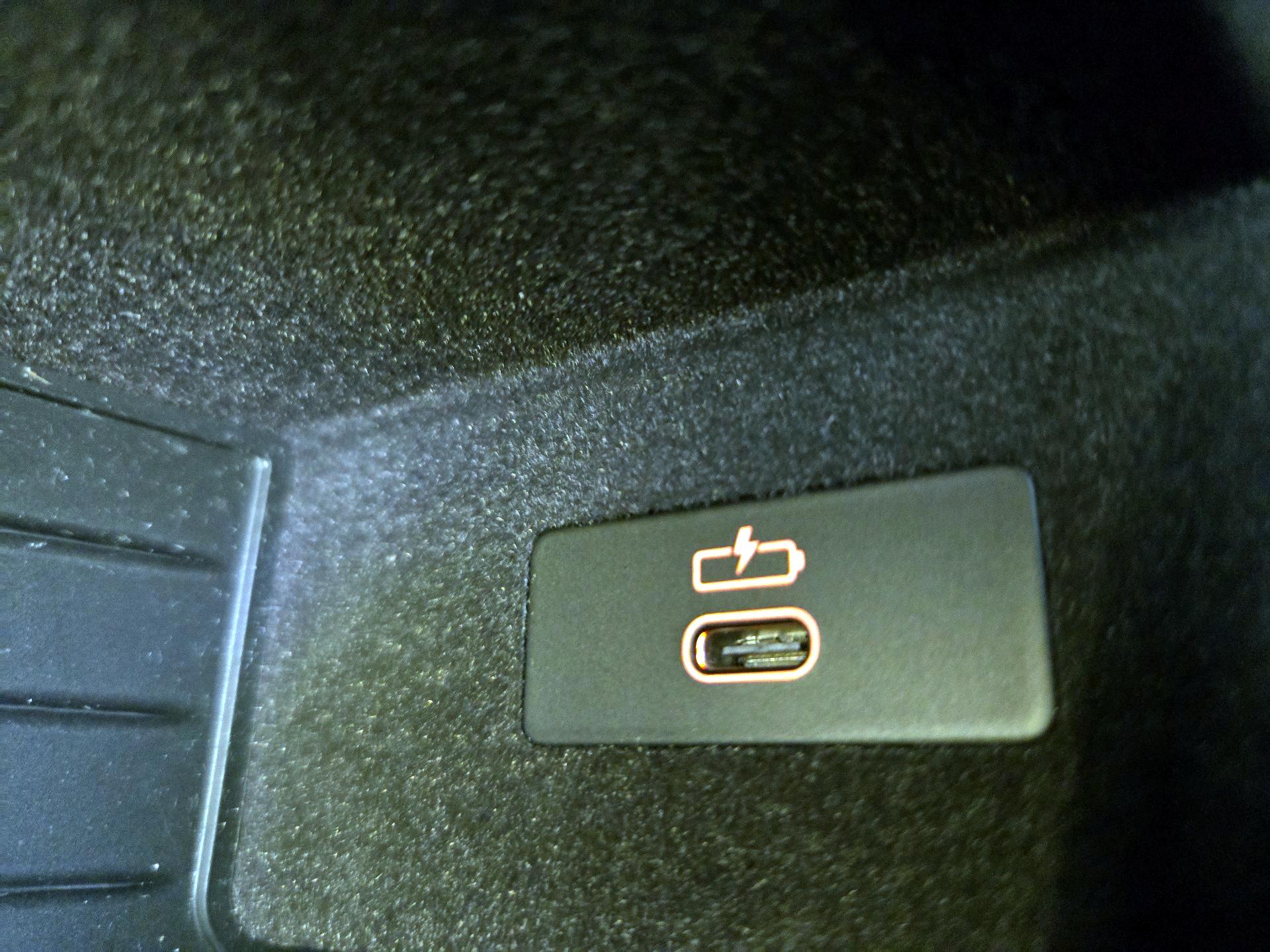 Thumbnail: 2023 BMW 5 Series - 19