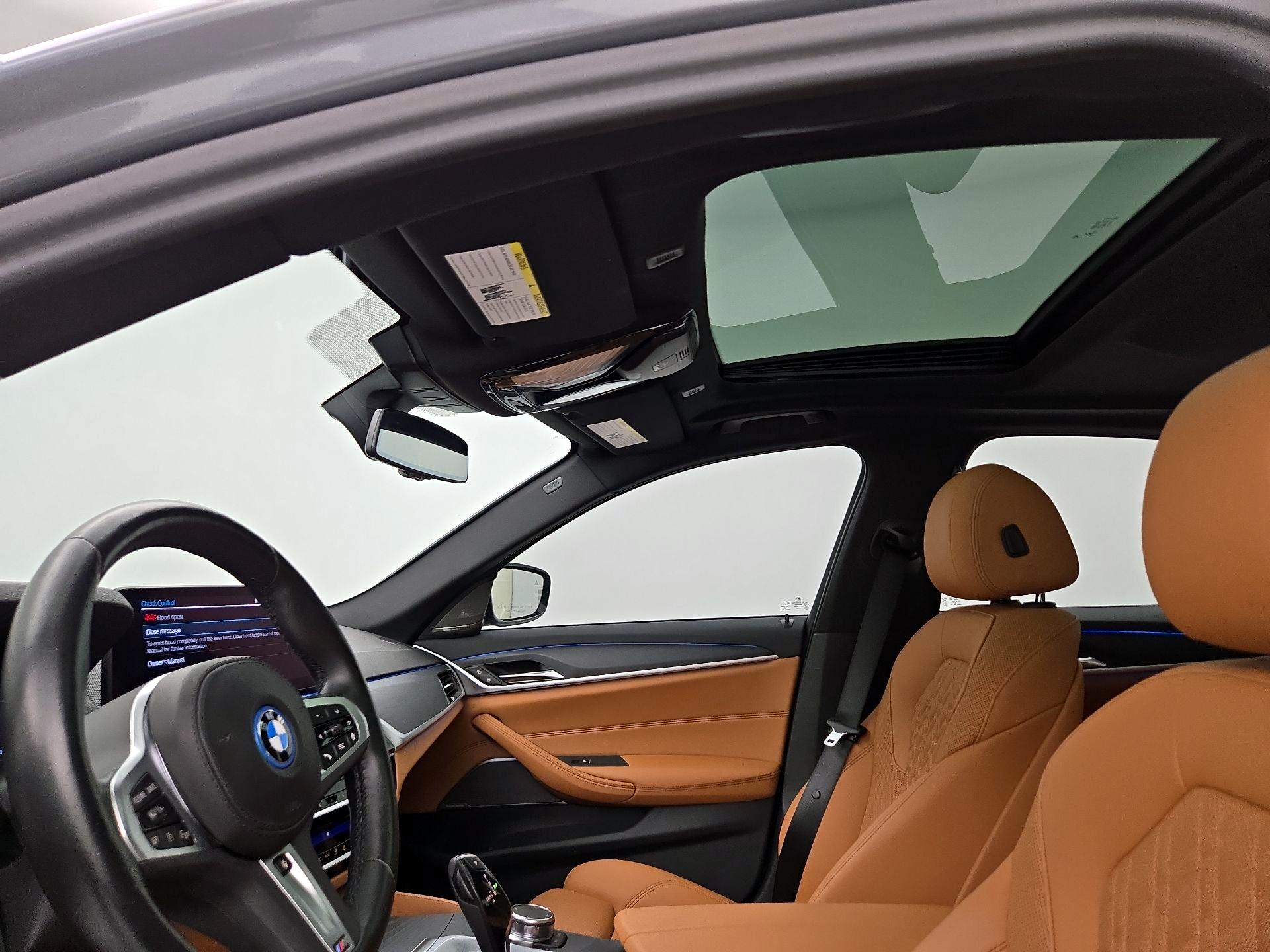 Thumbnail: 2023 BMW 5 Series - 20