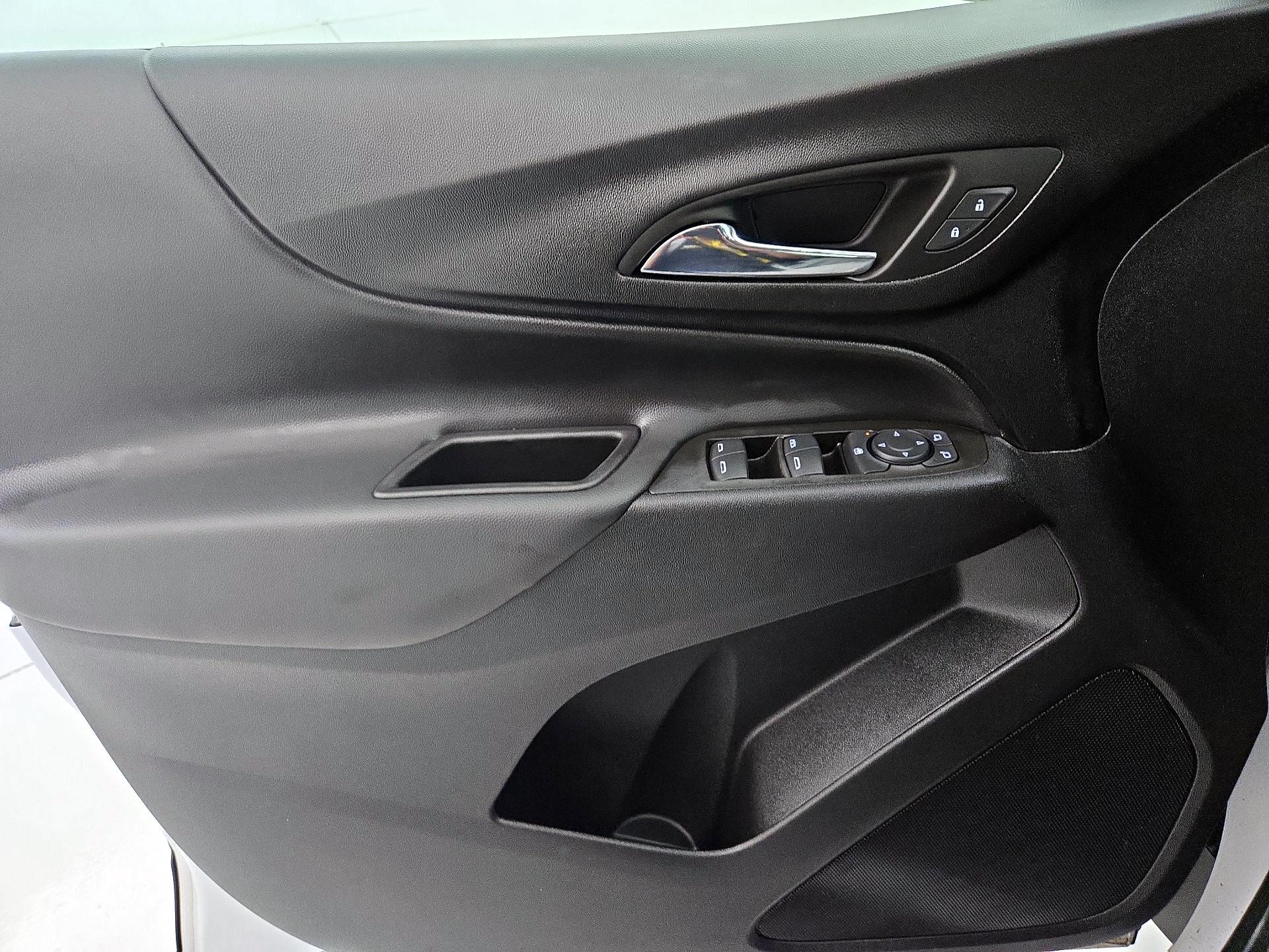 Thumbnail: 2022 Chevrolet Equinox - 12