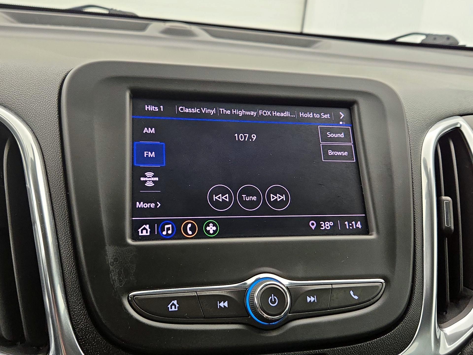 Thumbnail: 2022 Chevrolet Equinox - 16