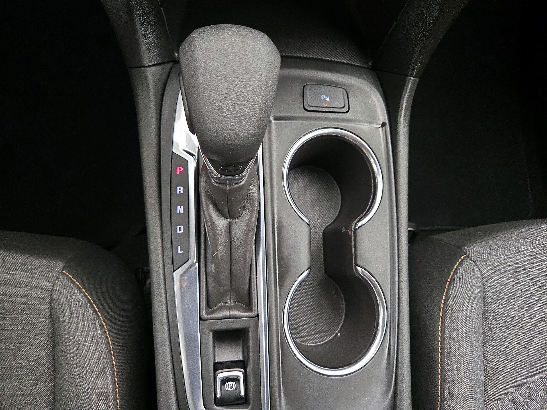 Thumbnail: 2022 Chevrolet Equinox - 18