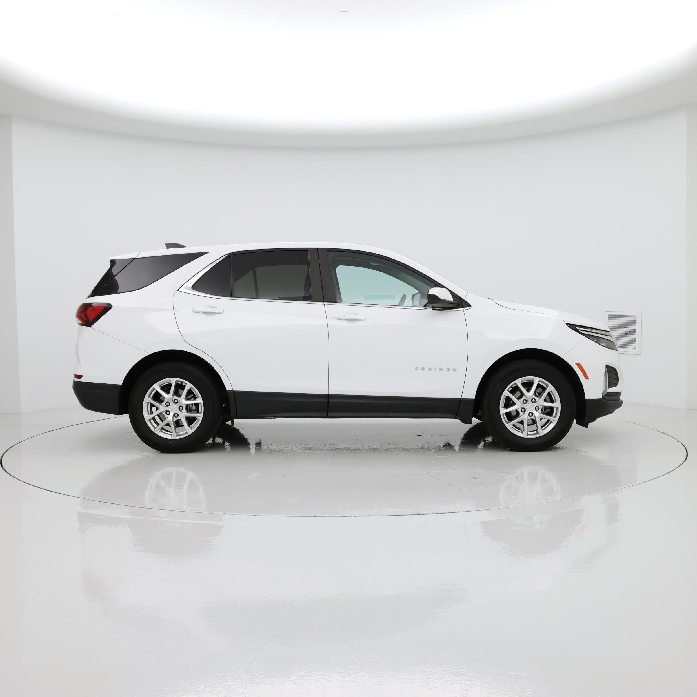 Thumbnail: 2022 Chevrolet Equinox - 7