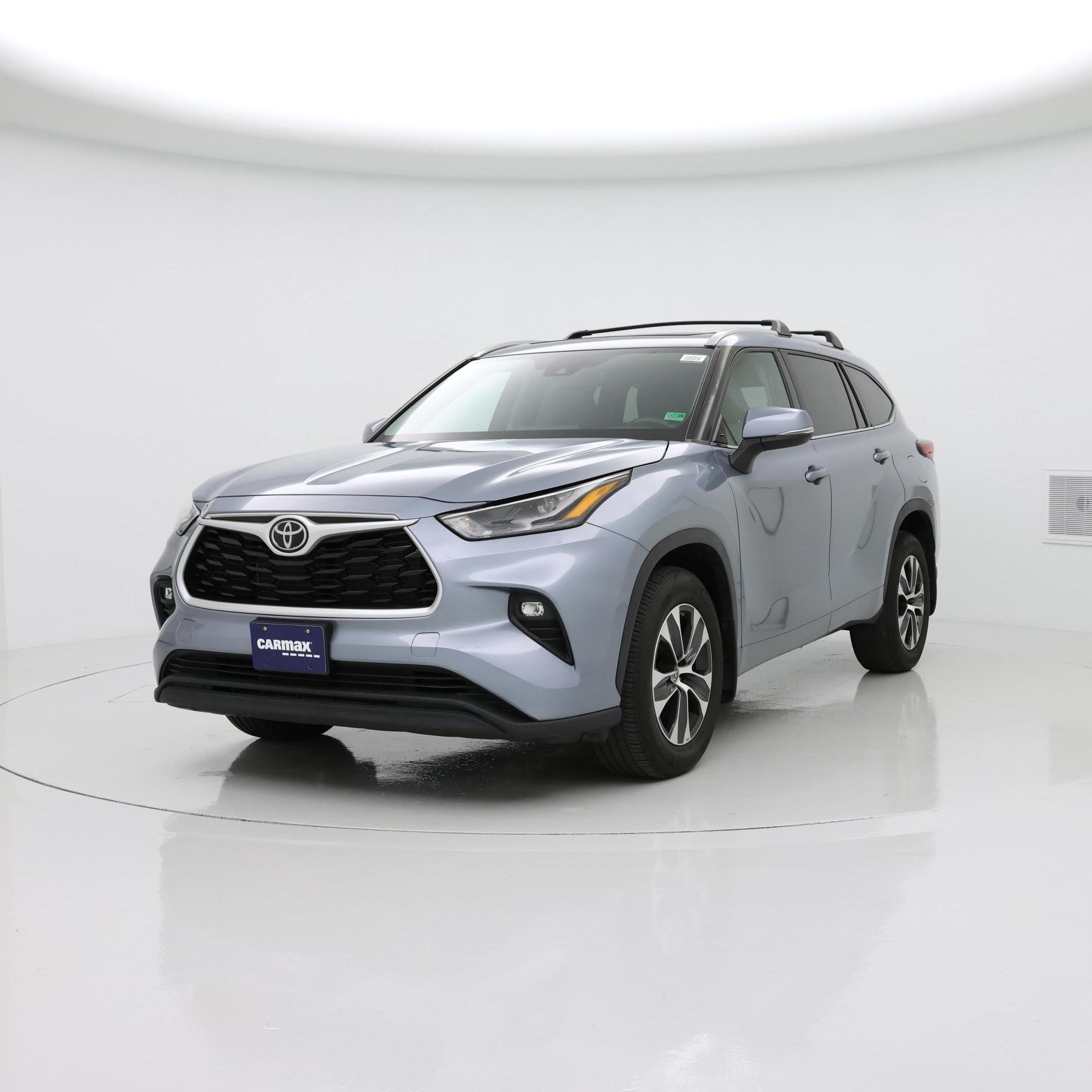 Thumbnail: 2022 Toyota Highlander - 4