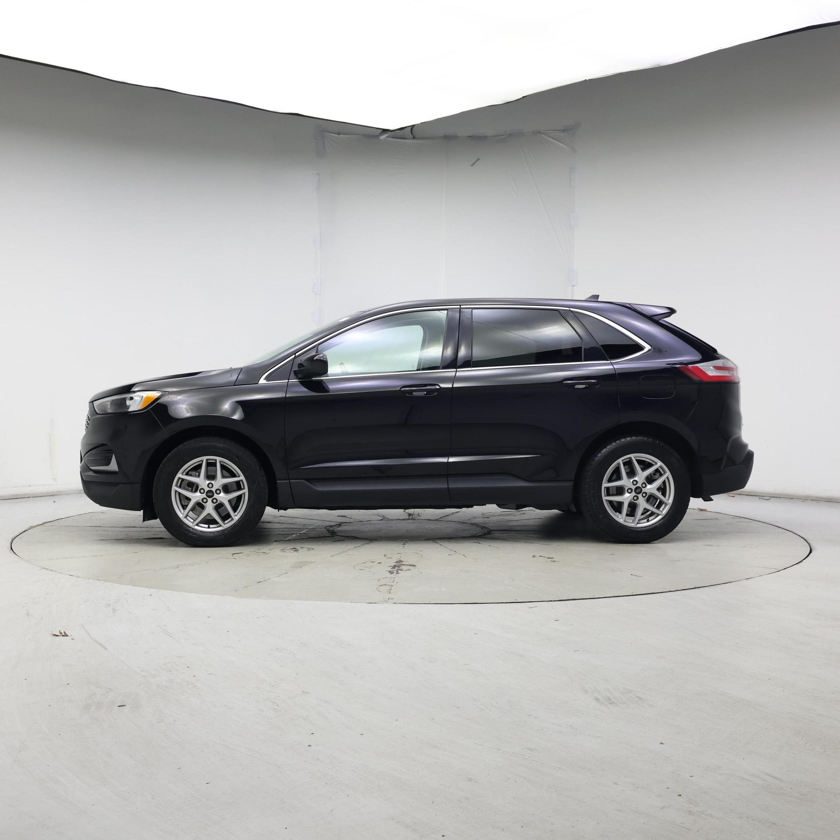 Thumbnail: 2024 Ford Edge - 3