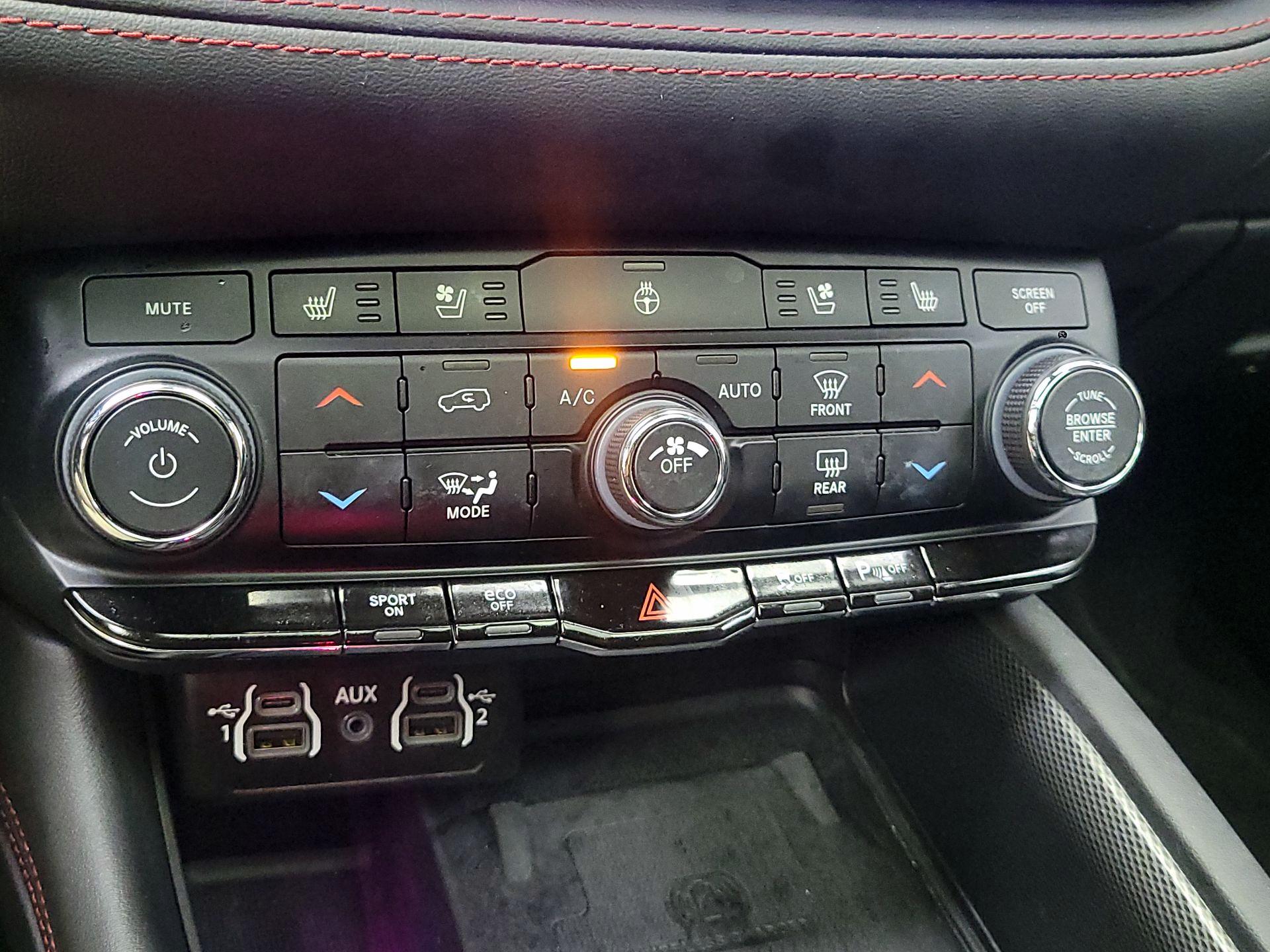 Thumbnail: 2024 Dodge Durango - 17