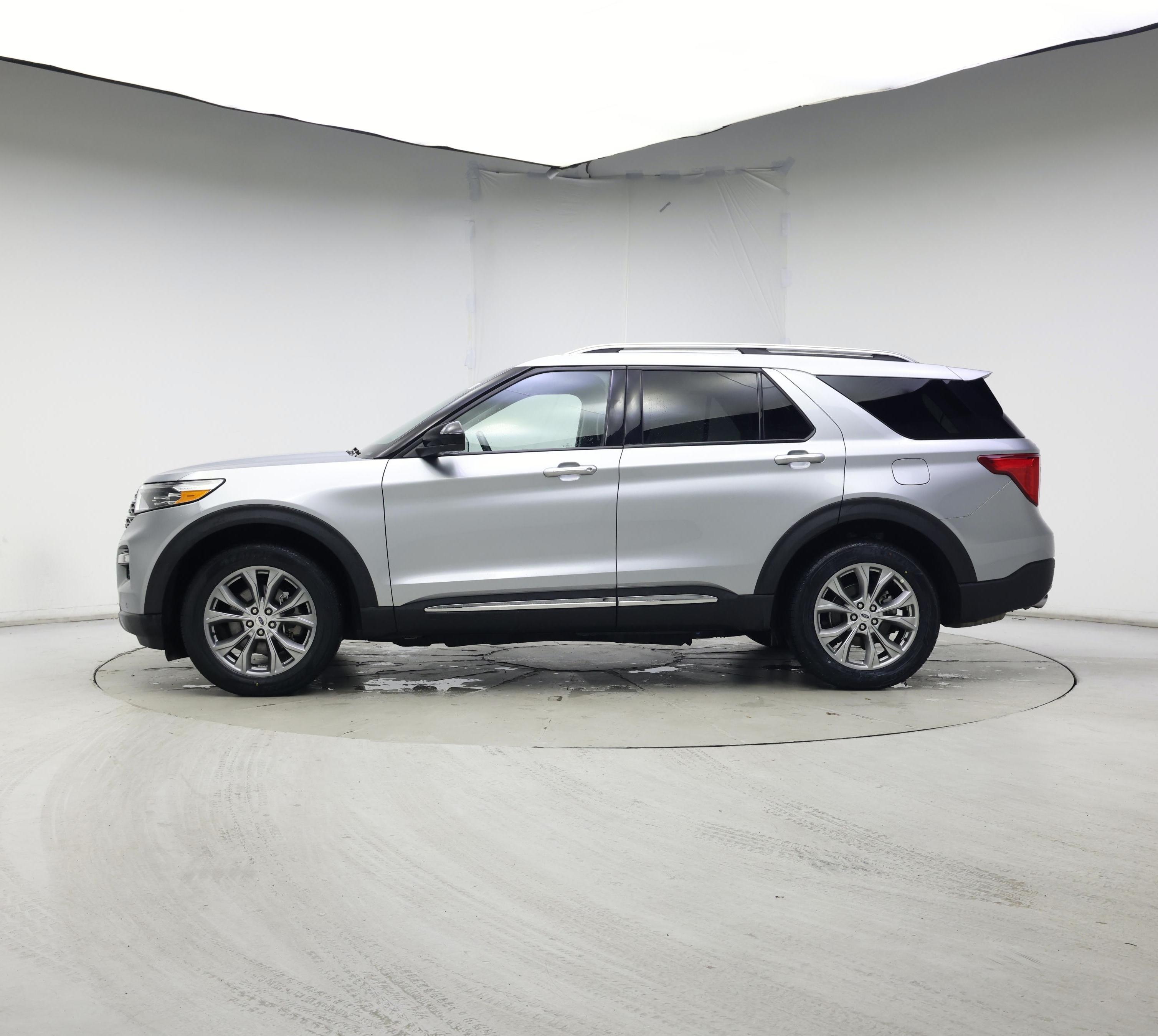 Thumbnail: 2023 Ford Explorer - 3