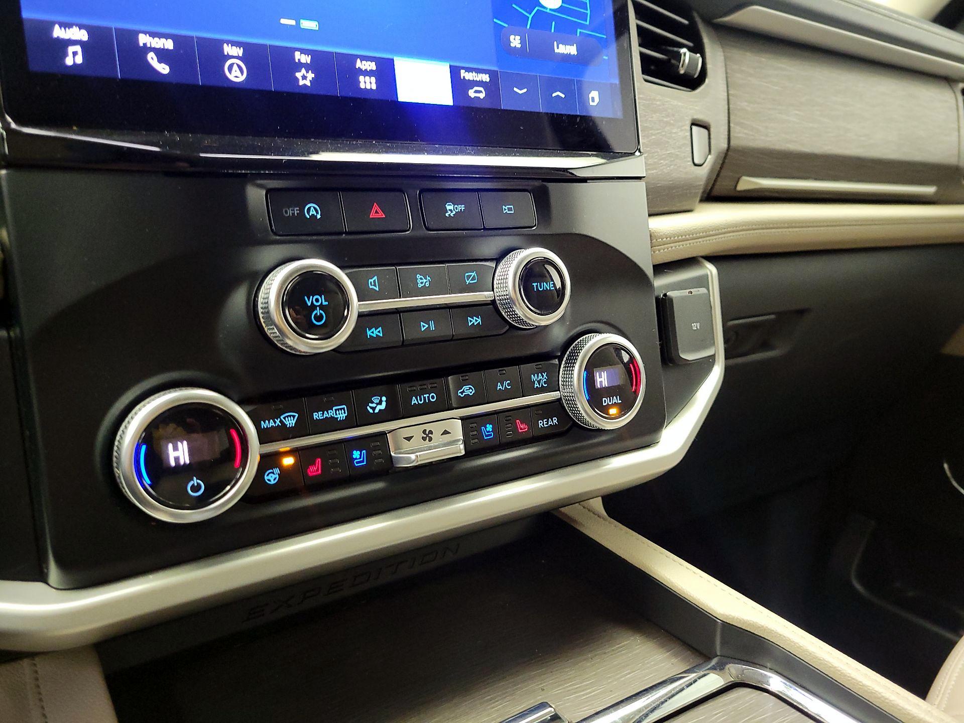 Thumbnail: 2024 Ford Expedition MAX - 17