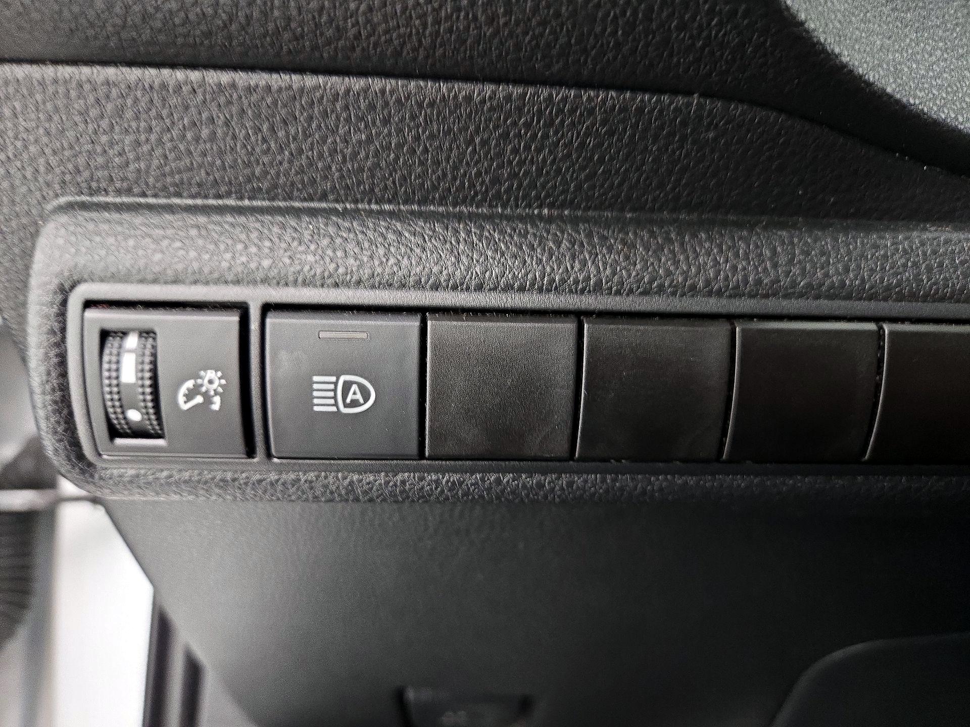 Thumbnail: 2021 Toyota Corolla - 13