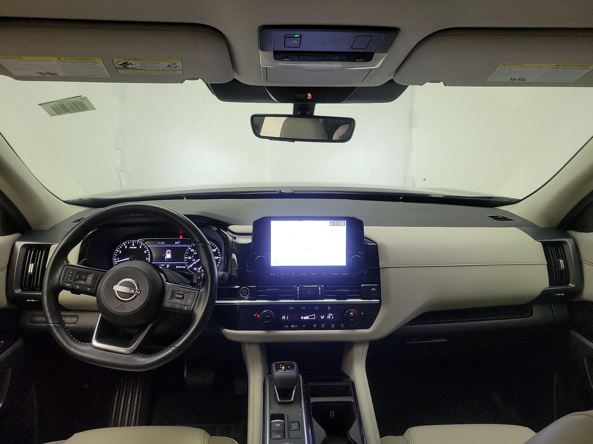 Thumbnail: 2023 Nissan Pathfinder - 9