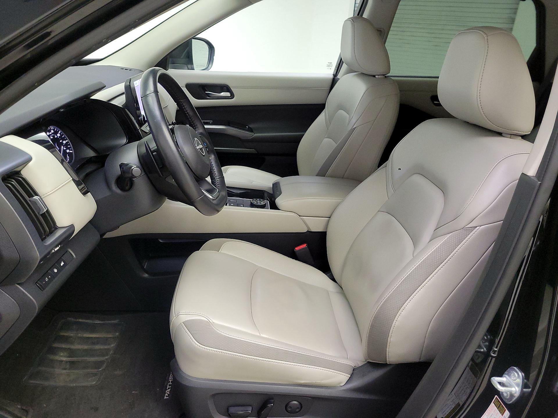 Thumbnail: 2023 Nissan Pathfinder - 11