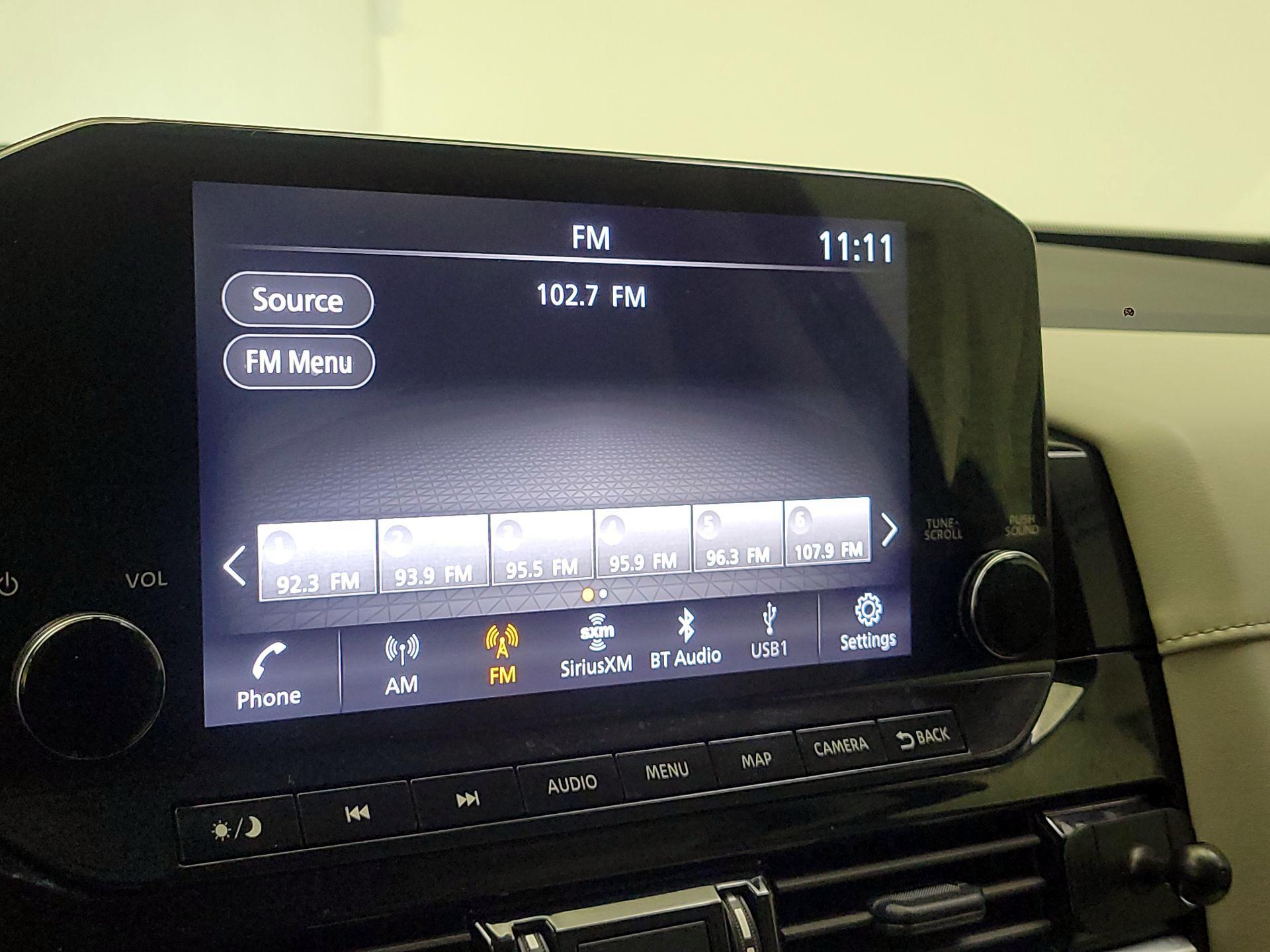 Thumbnail: 2023 Nissan Pathfinder - 16